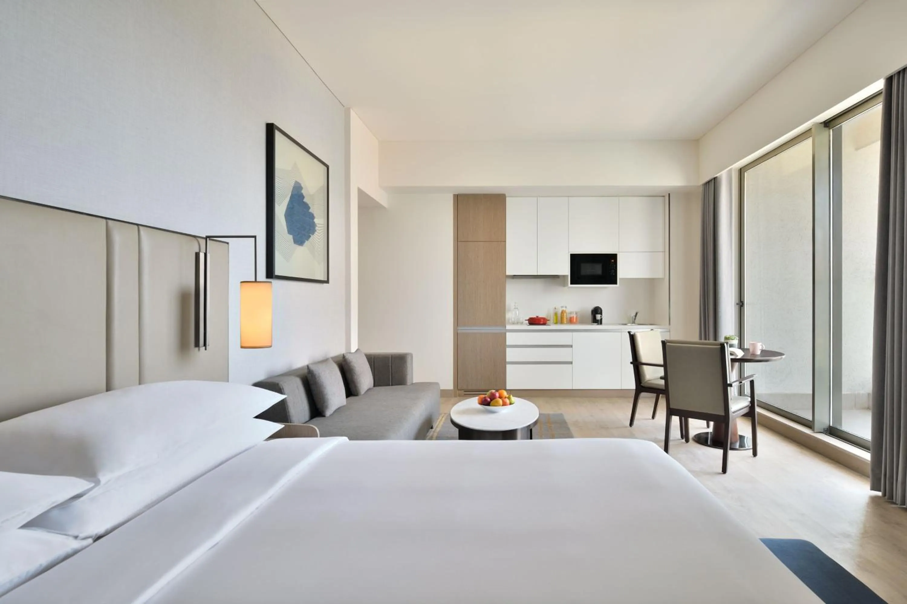 Photo of the whole room, Bed in Marriott Executive Apartments Navi Mumbai