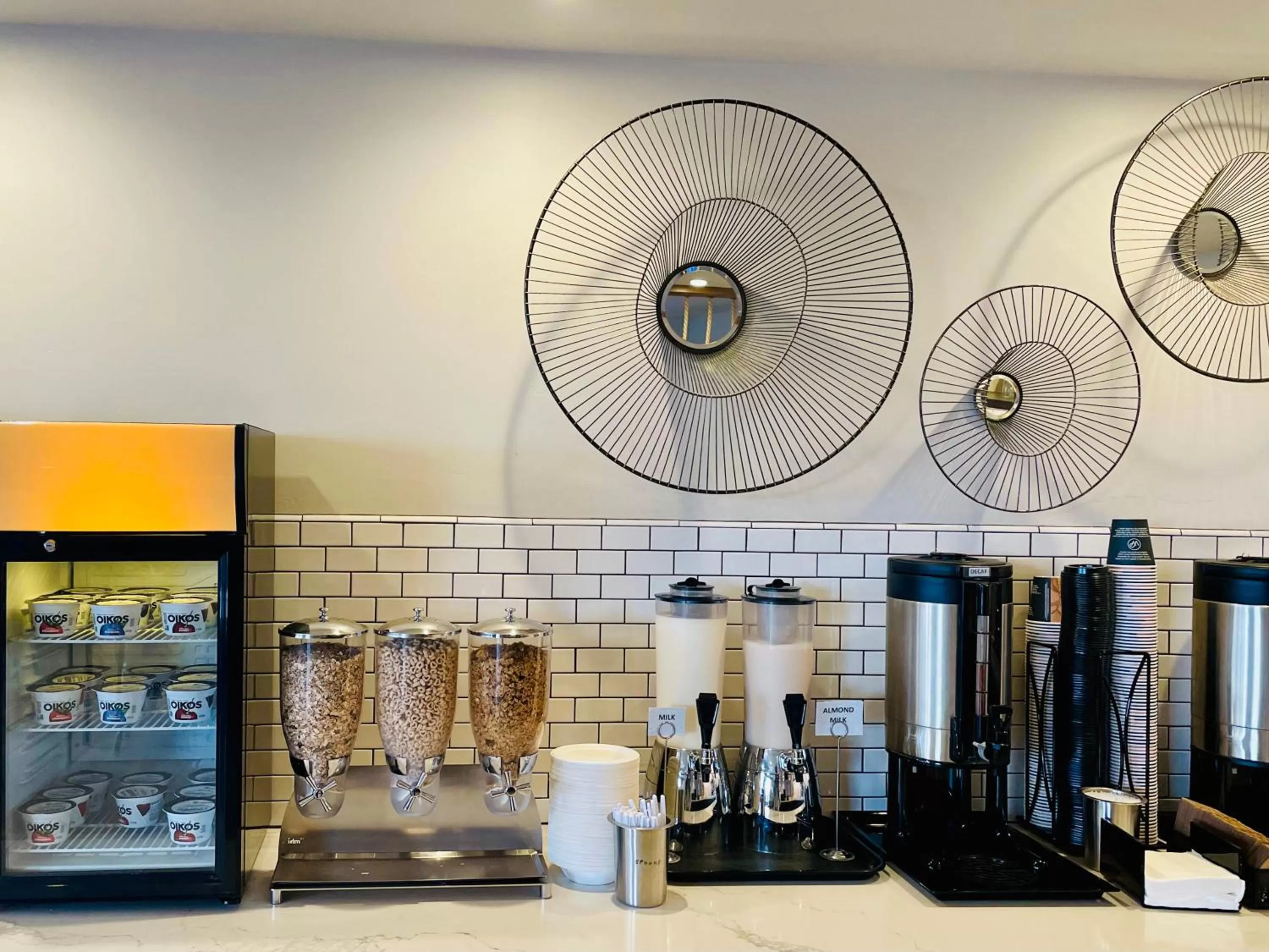 Breakfast in Beachside Inn