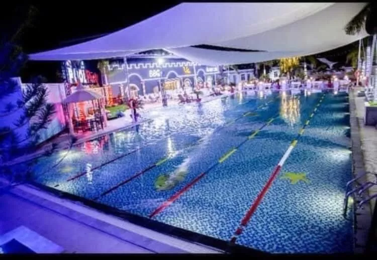 , Swimming Pool in D'Villa Hotel - Homestay