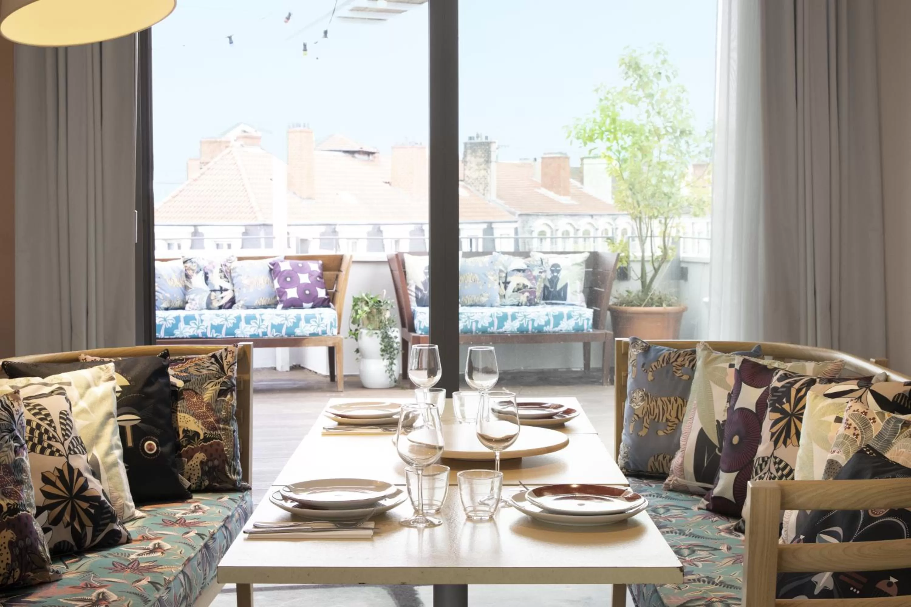 Restaurant/places to eat in Mama Shelter Lyon