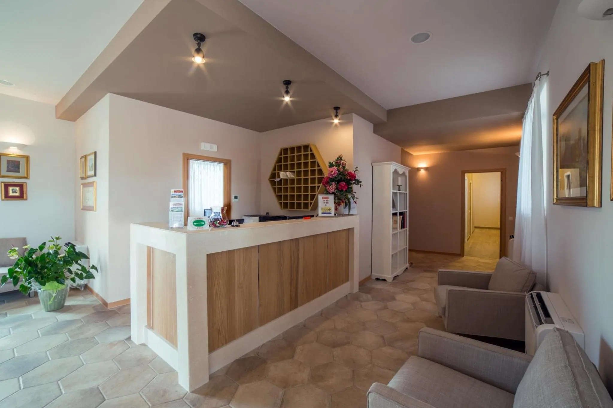 Lobby or reception in Fracanzana Hotel