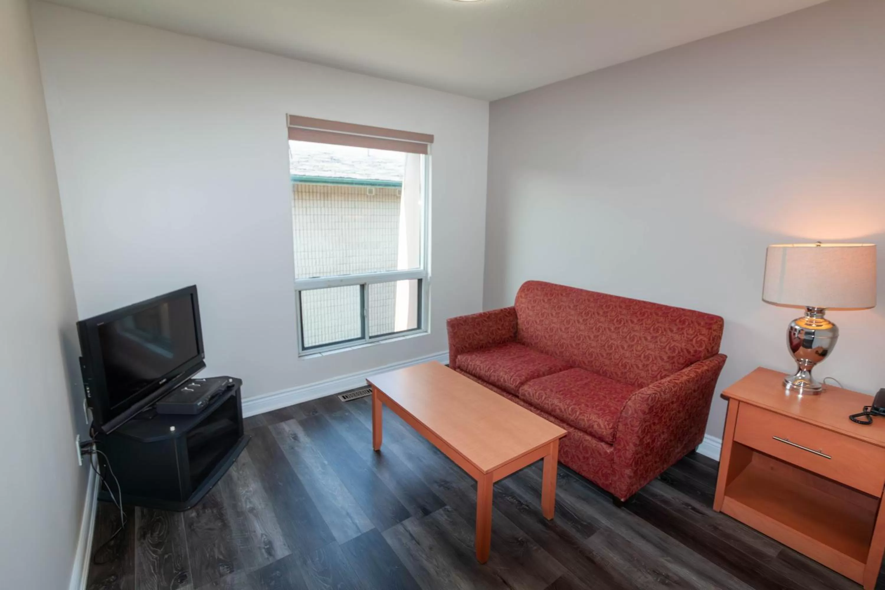 Borden Inn and Suites