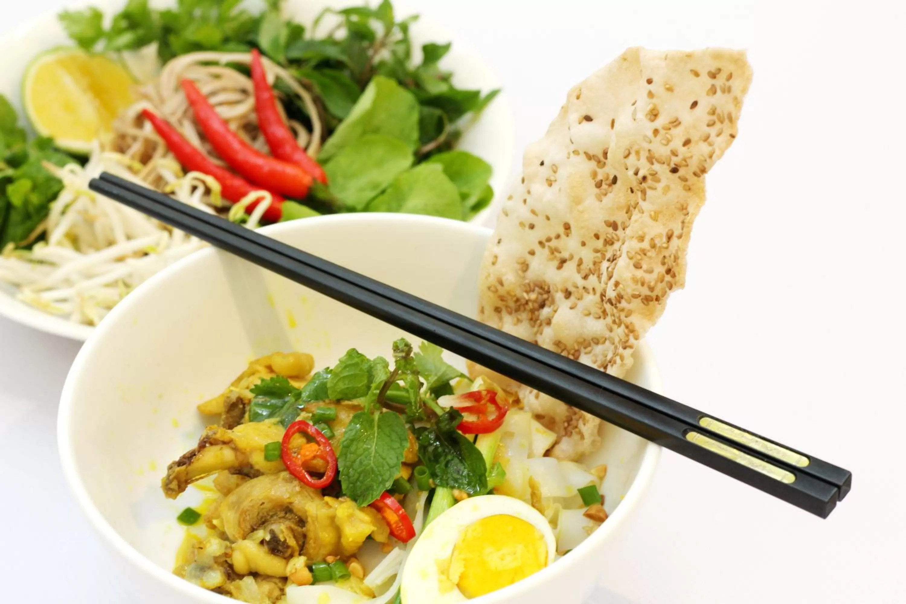 Restaurant/places to eat in Mercure Hanoi La Gare Hotel