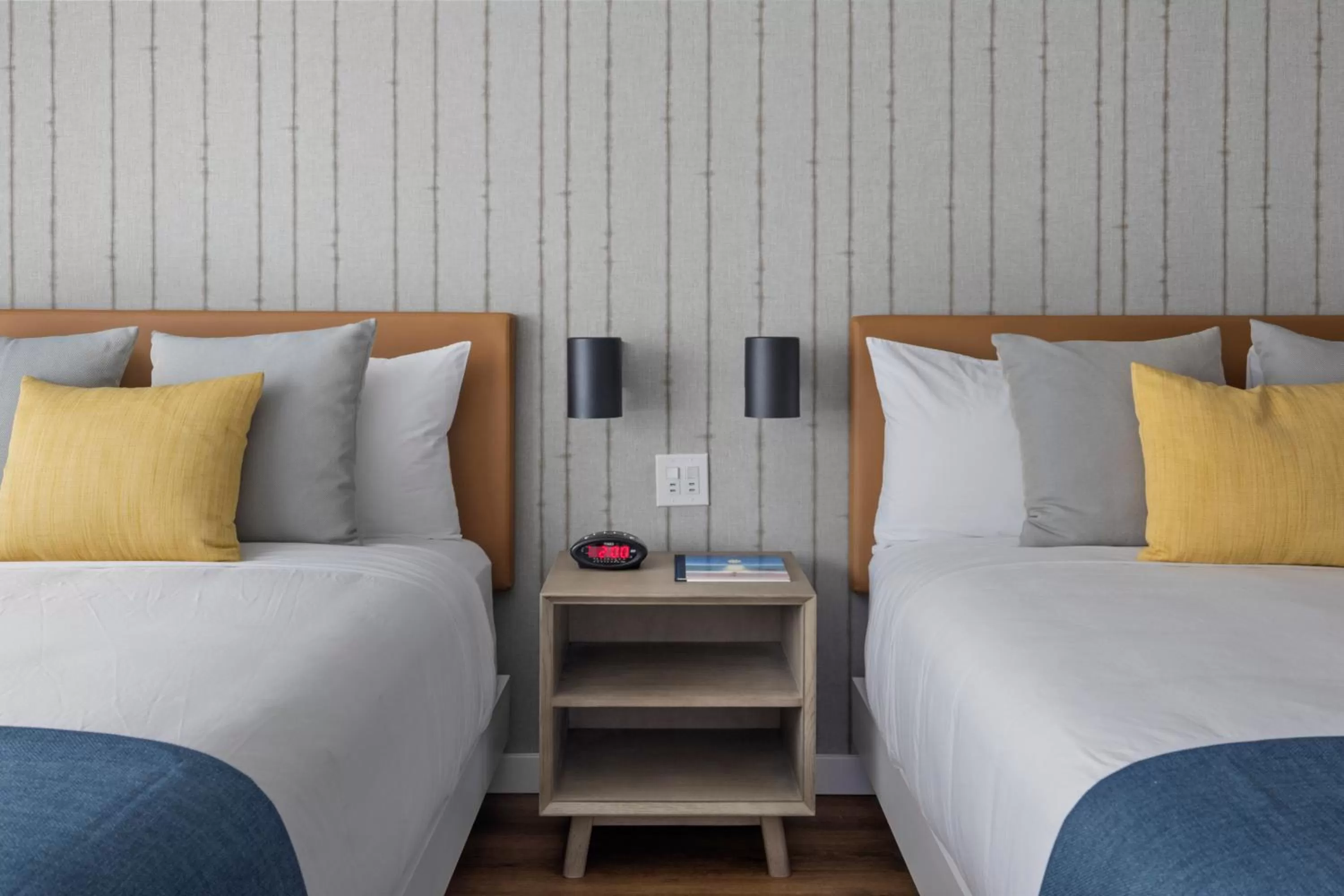 Bed in Sea Harbor Hotel - San Diego