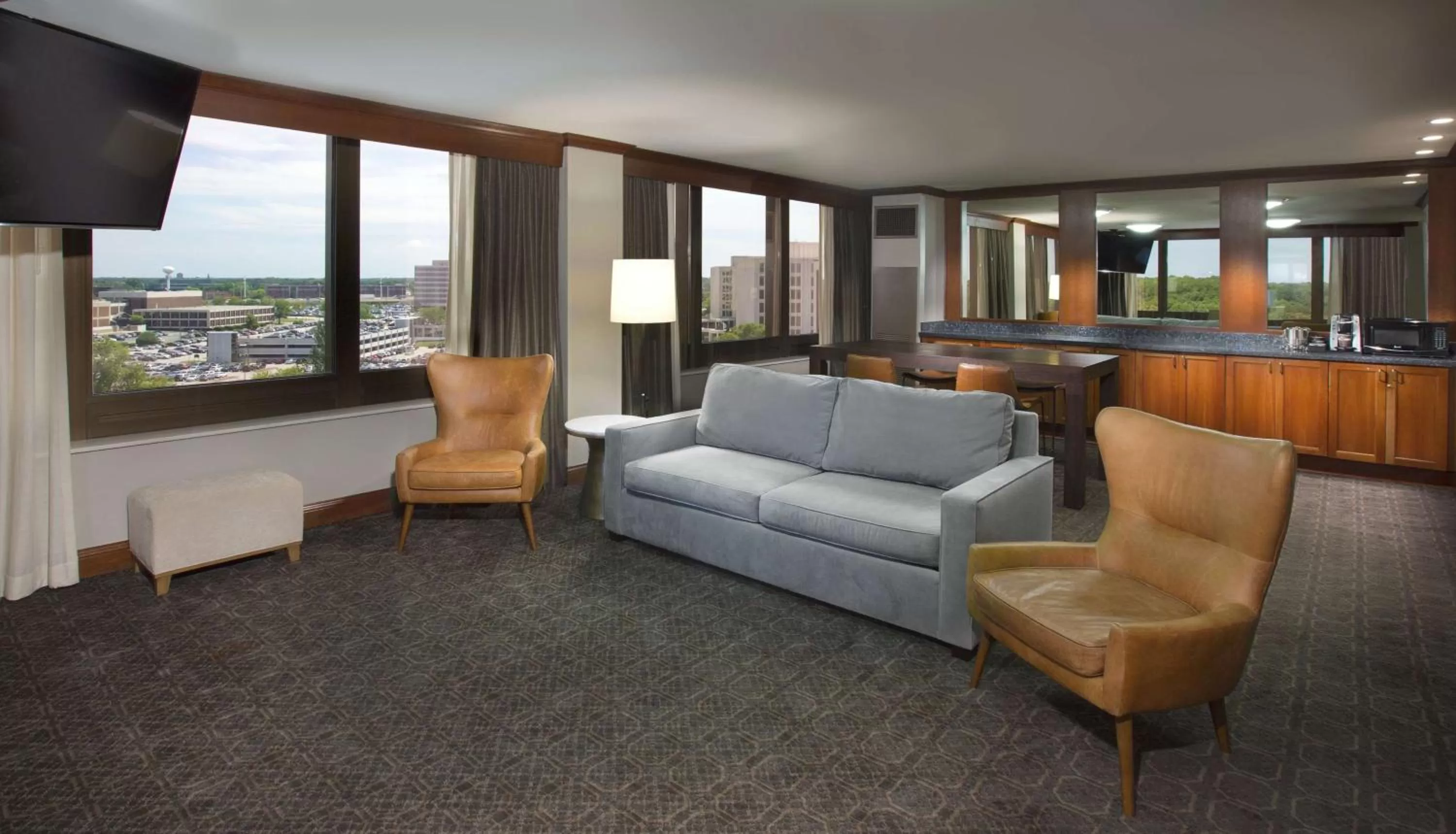 Bedroom in DoubleTree by Hilton Chicago - Oak Brook