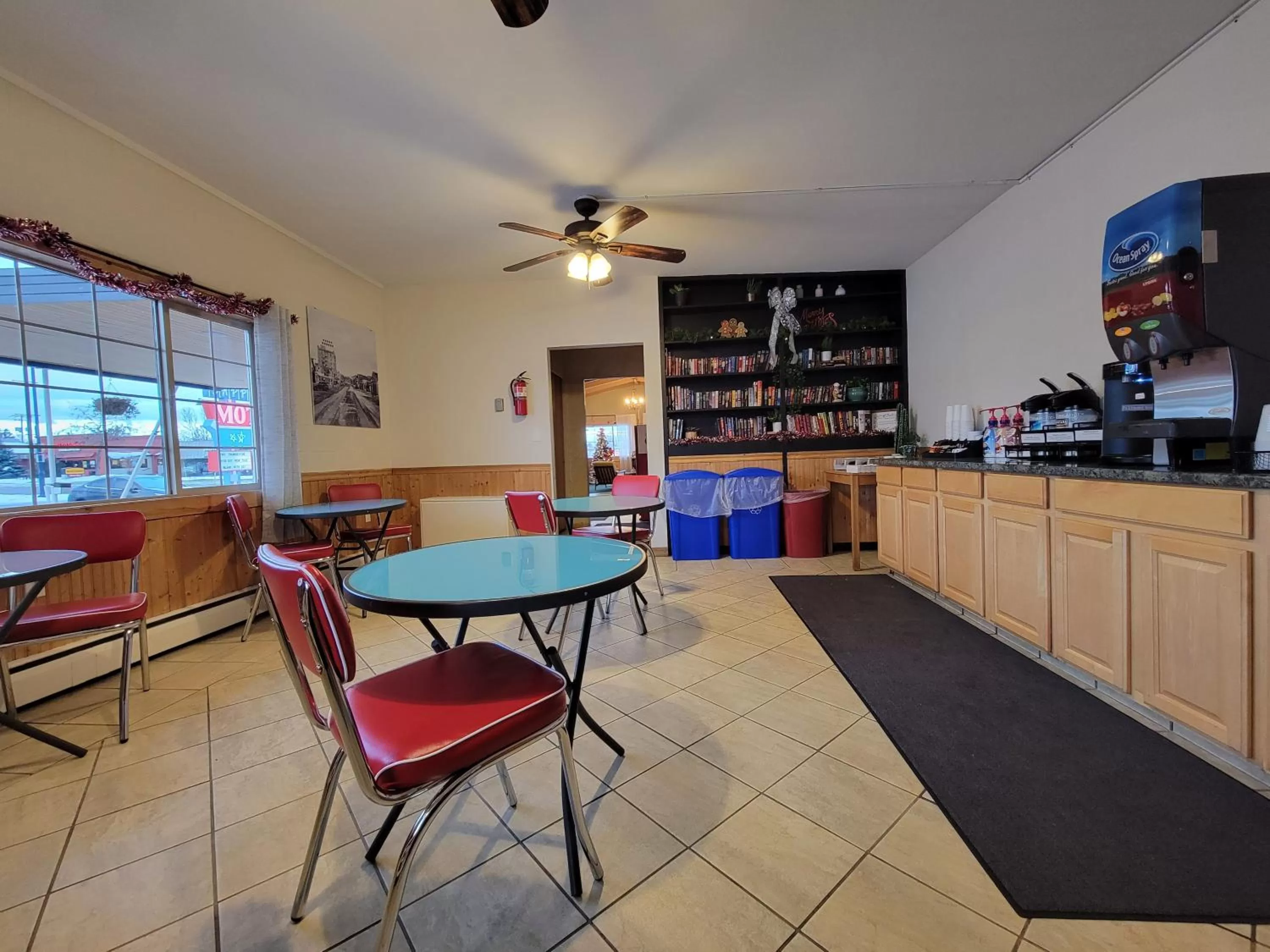 Coffee/tea facilities in Sapphire Motel Midtown Bozeman