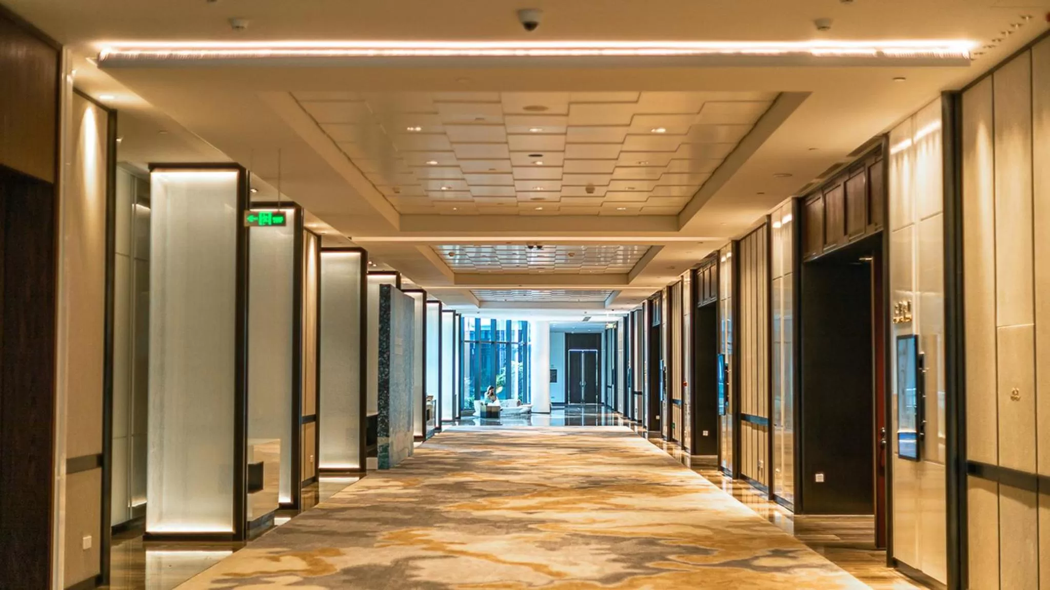 Meeting/conference room in Crowne Plaza Shenzhen Nanshan by IHG