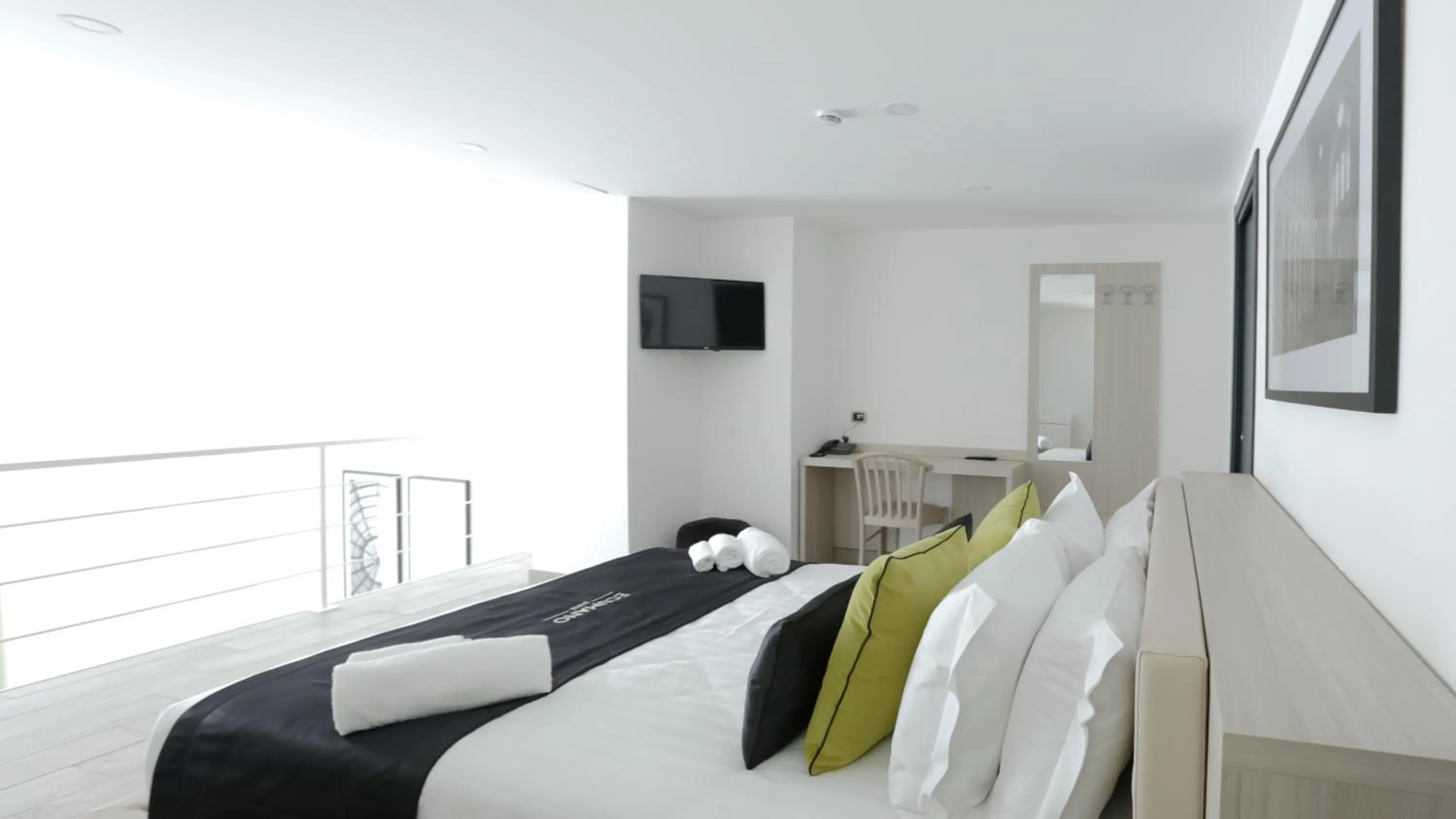 Bedroom, Bed in Ecumano Space