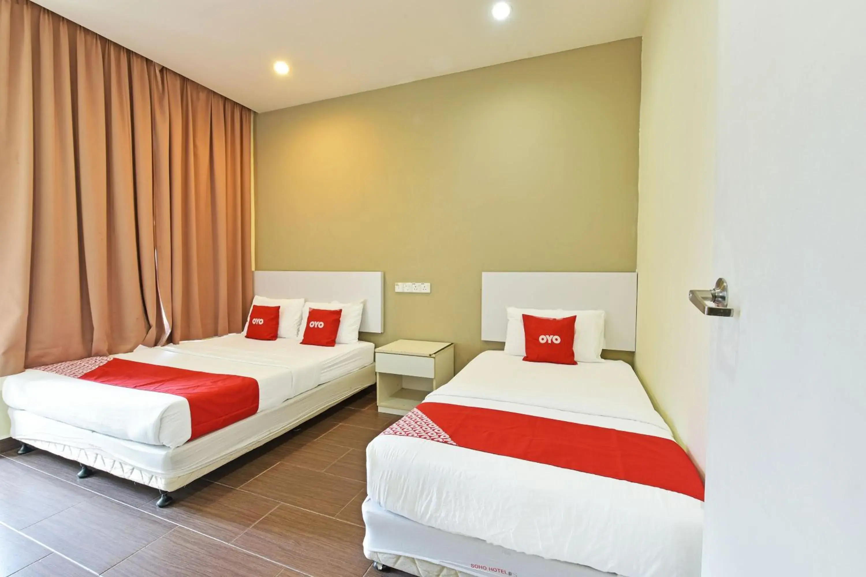 Standard Triple Room in OYO 90853 New Soho Hotel Standard Triple Room in OYO 90853 New Soho Hotel