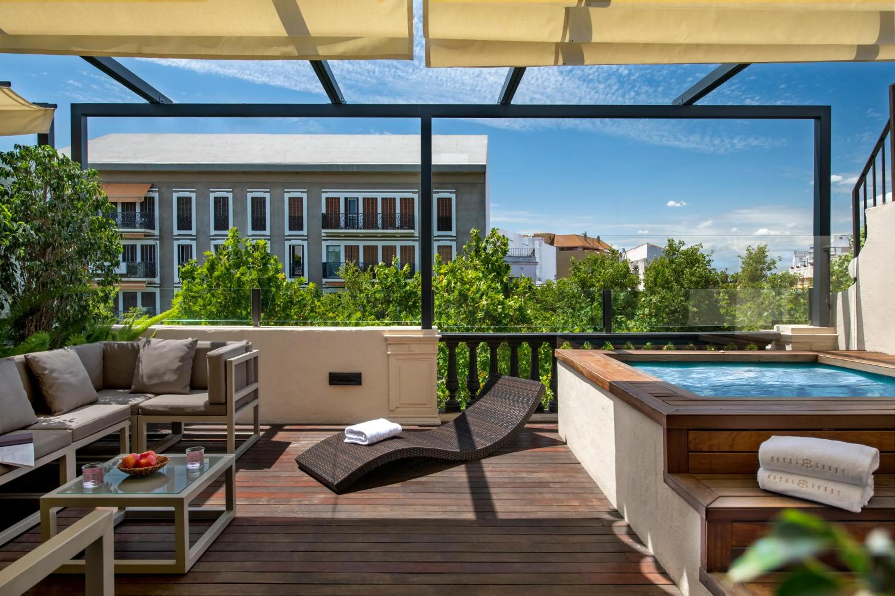 Hot Tub in Hotel Lobby