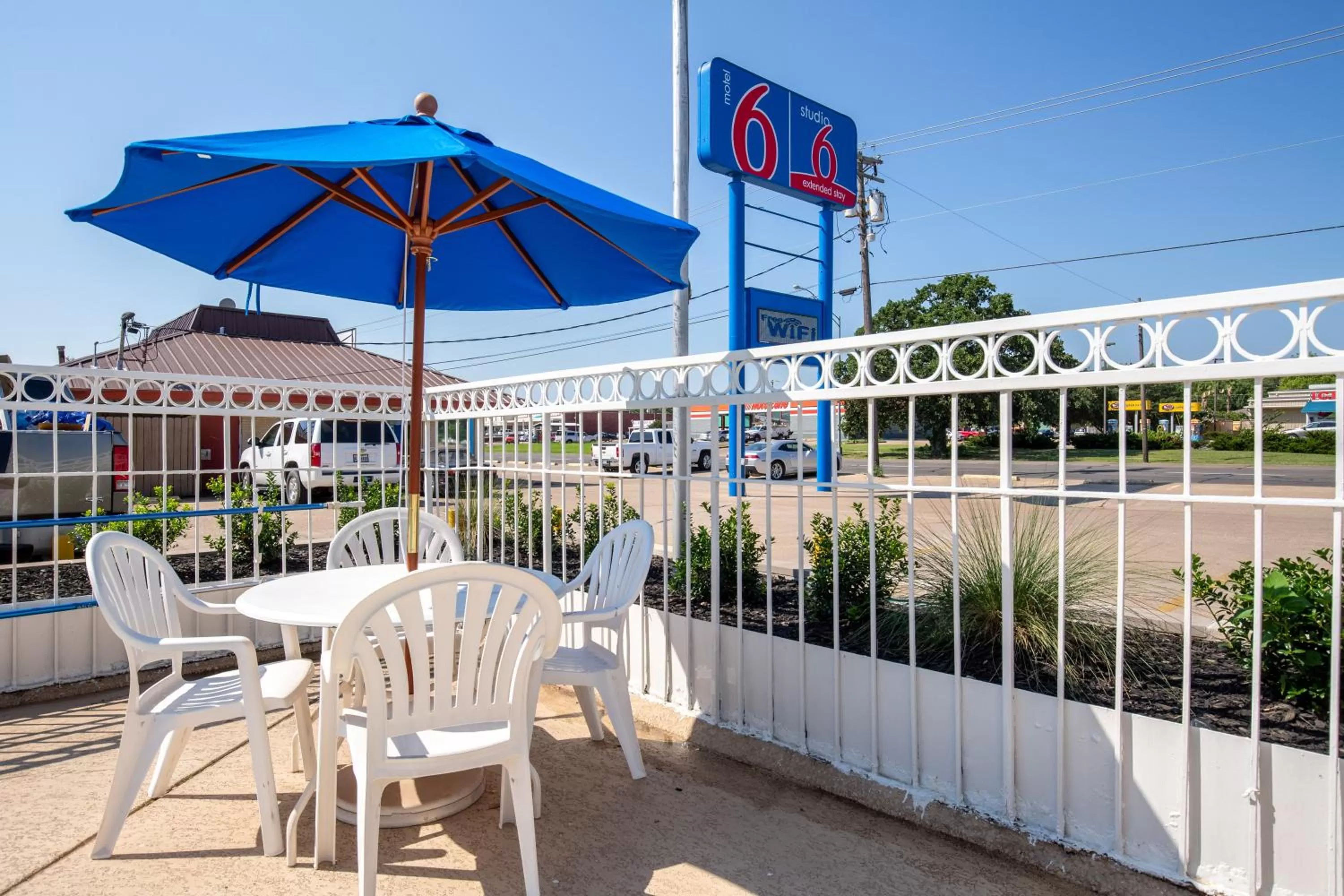 Property building in Motel 6-Bryan, TX - University Area