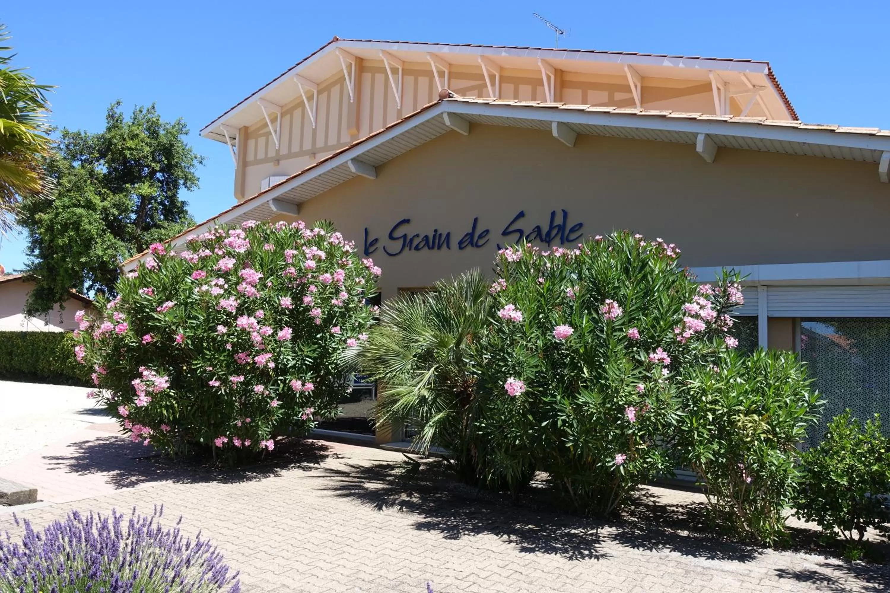 Property building in Hôtel Le Grain de Sable