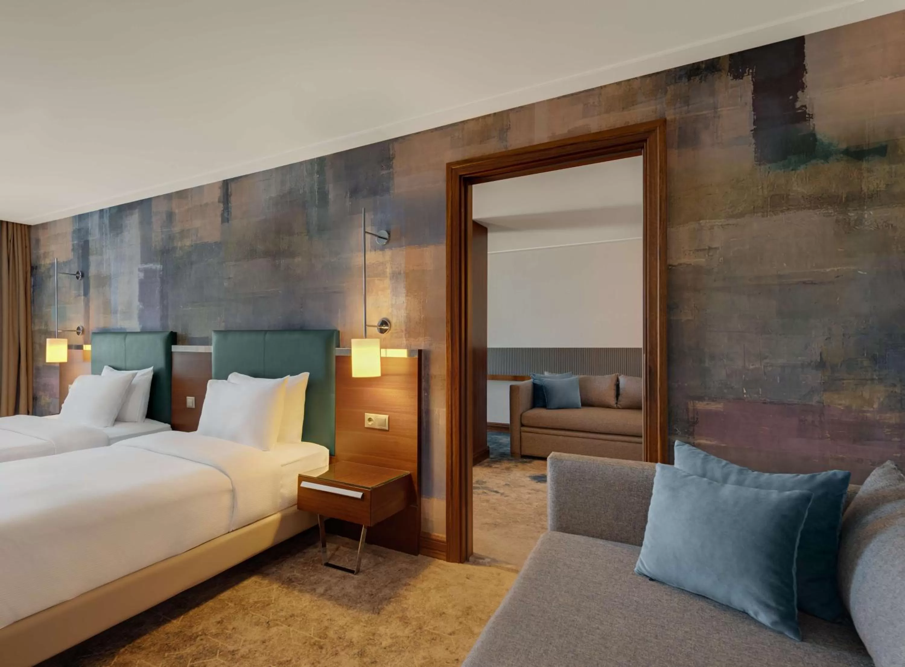 Living room, Bed in Doubletree by Hilton Van