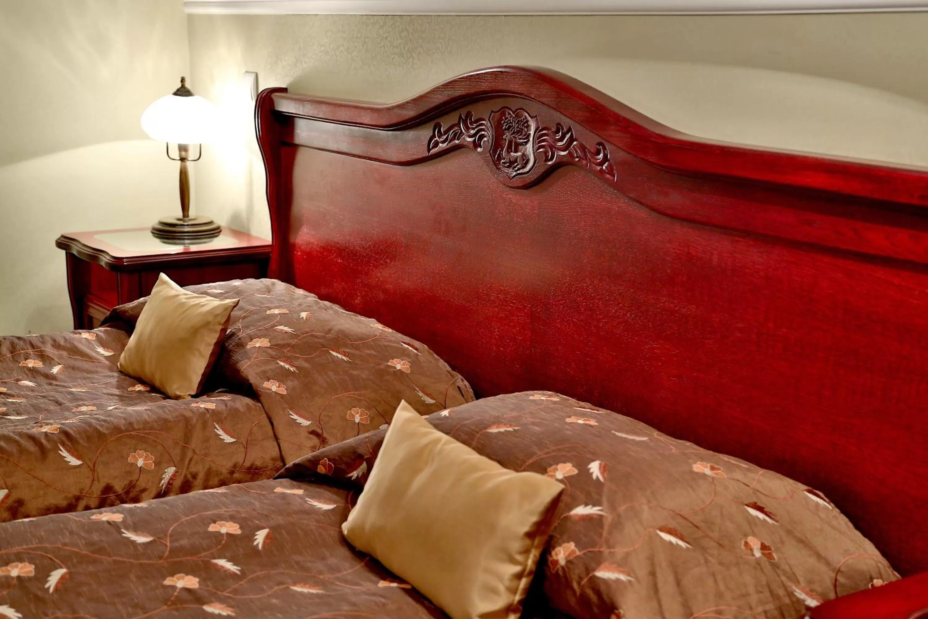 Decorative detail, Bed in Willa Pod Zamkiem