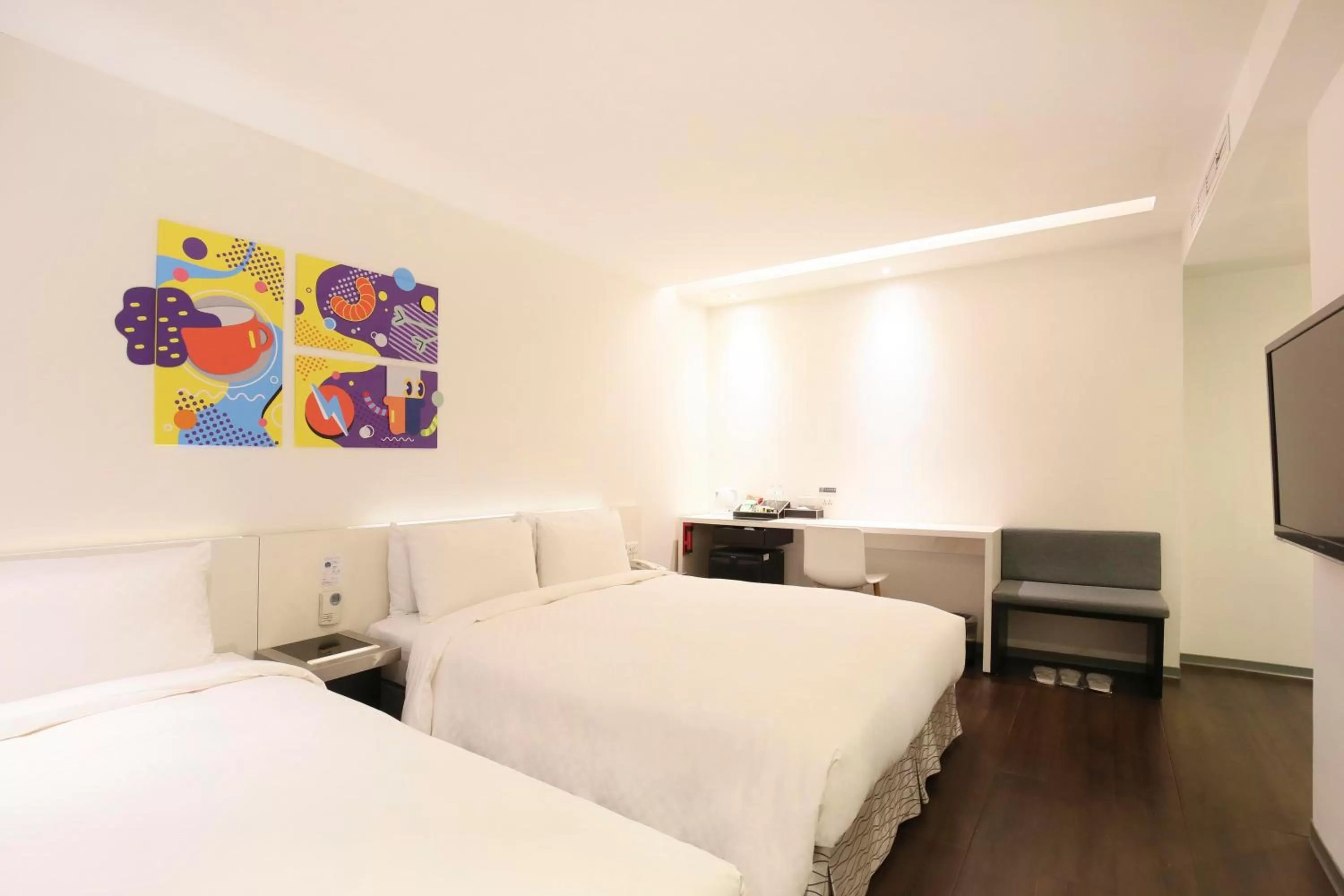 Photo of the whole room, Bed in CityInn Hotel Taipei Station Branch II