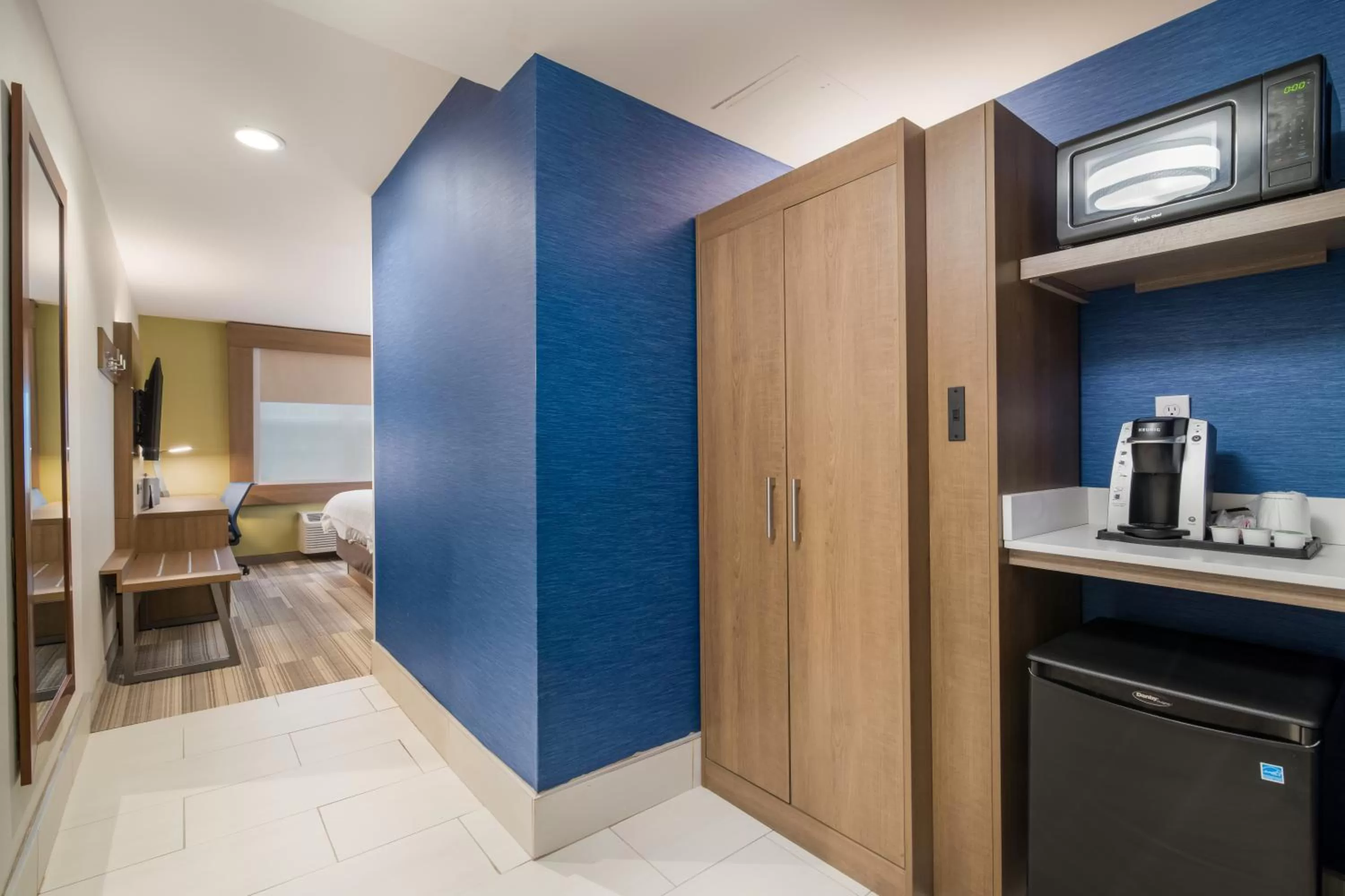 Photo of the whole room in Holiday Inn Express - Plymouth by IHG