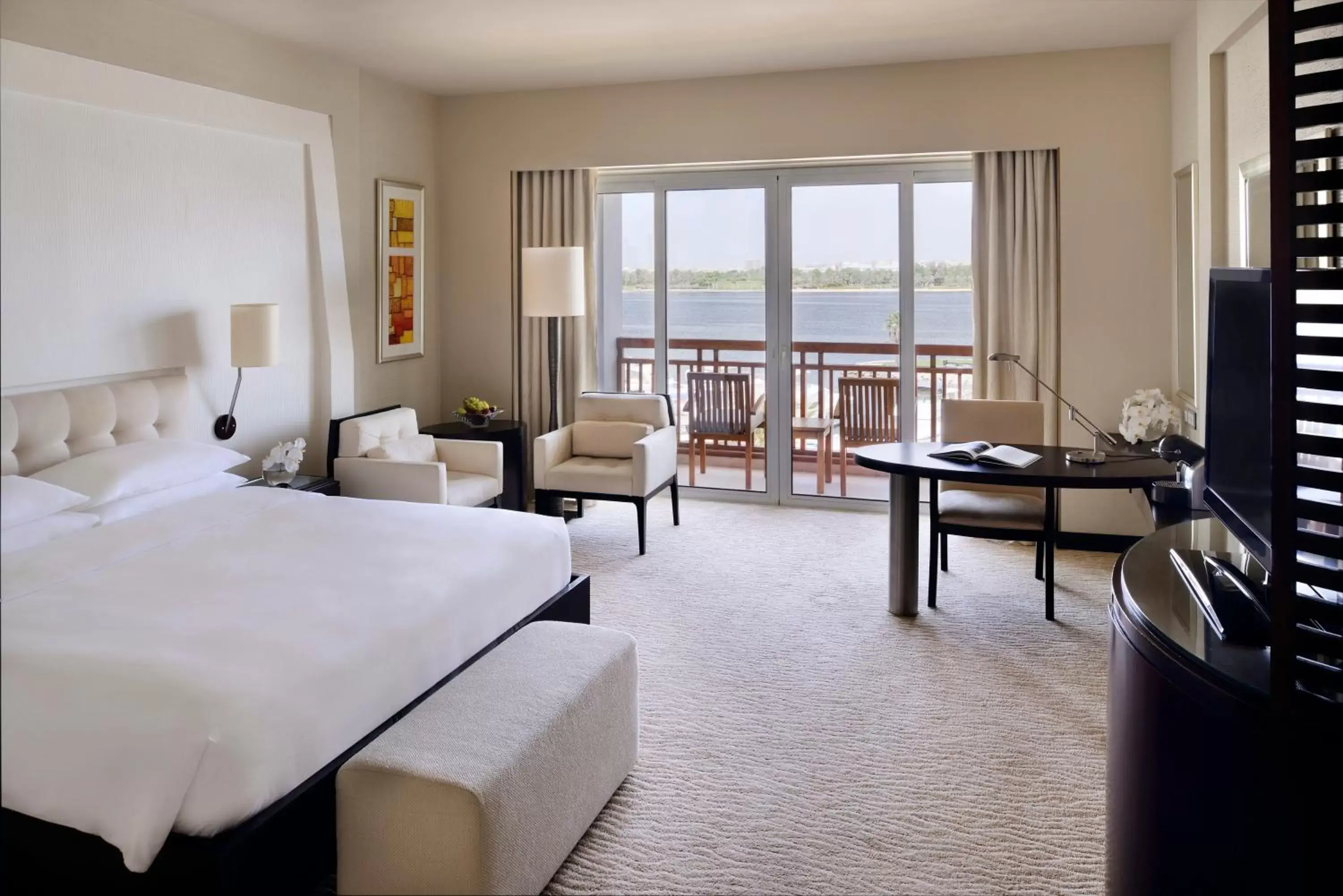 King Room with Skyline View in Park Hyatt Dubai King Room with Skyline View in Park Hyatt Dubai