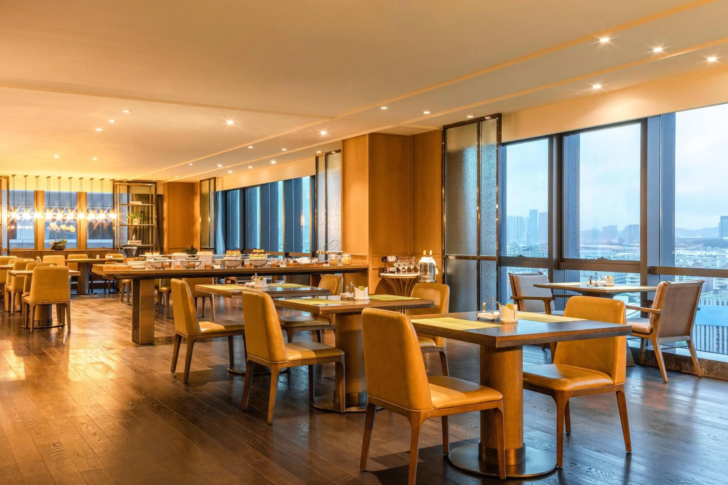 Seating area in DoubleTree by Hilton Hotel Shenzhen Longhua