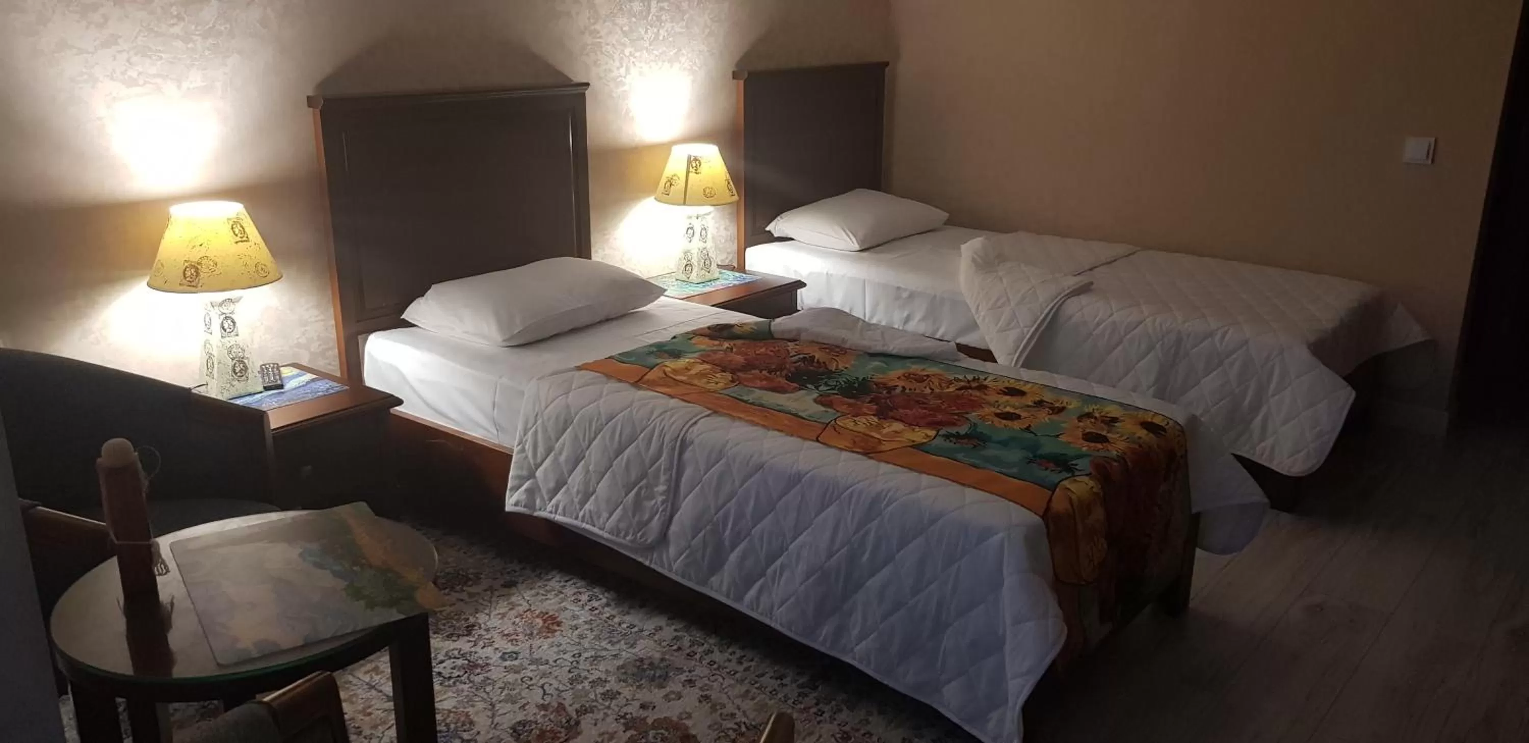 Bed in Hotel Liberty Theatre