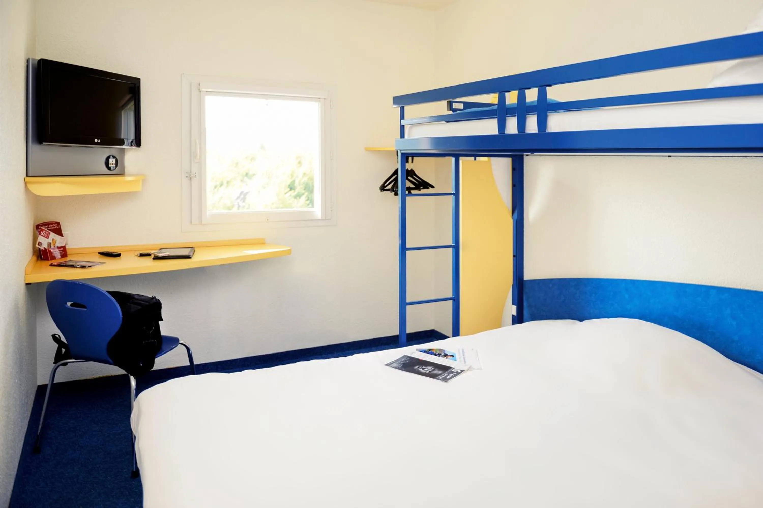 Bed in ibis budget Amboise