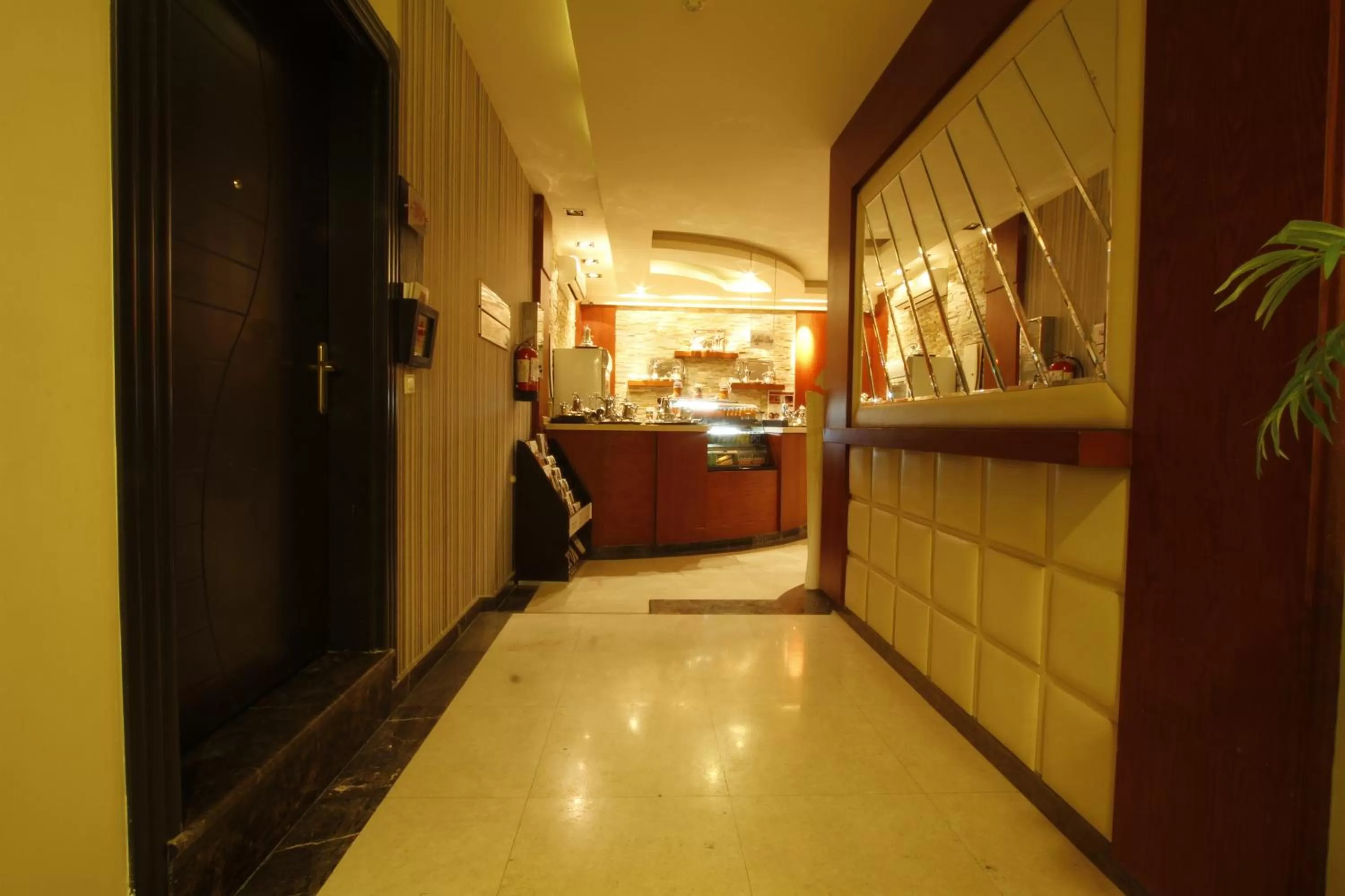 Patio, Kitchen/Kitchenette in Manazel Al Hamra Apartment 2