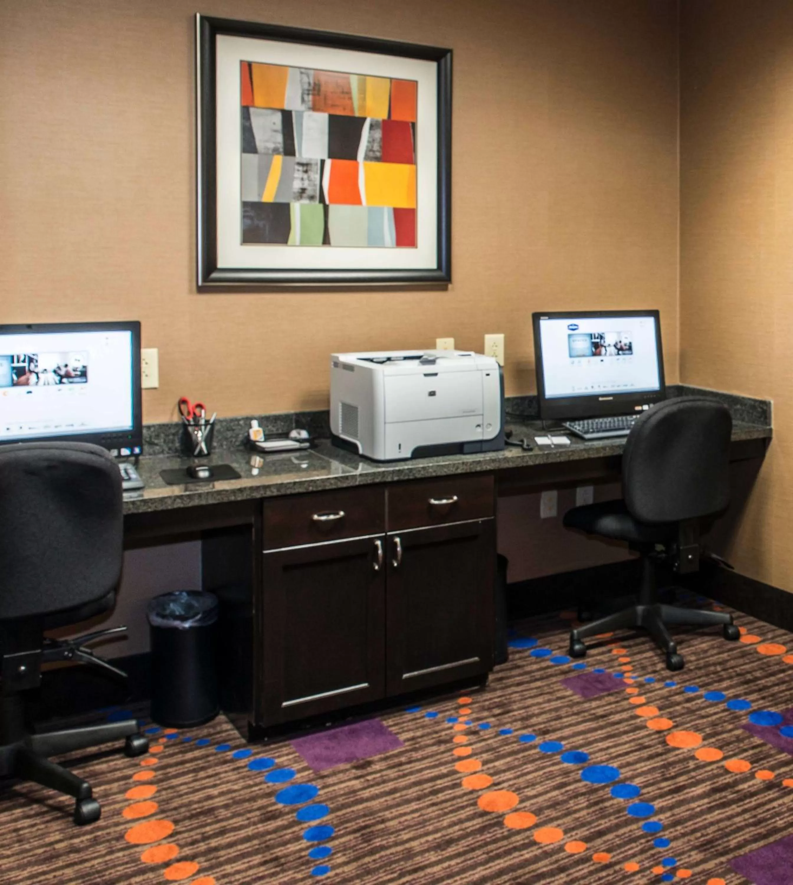 Business facilities in Hampton Inn Foley