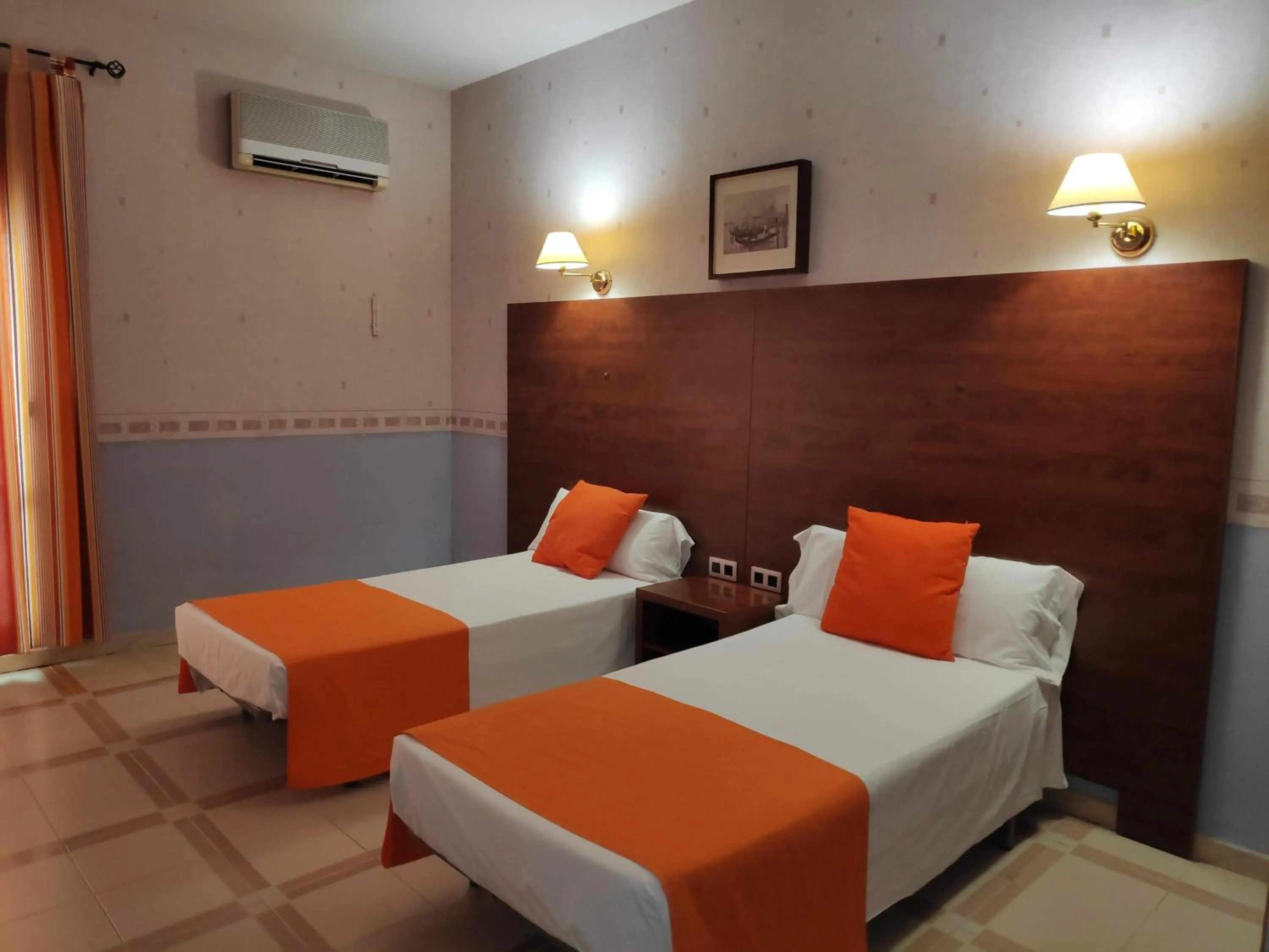 Photo of the whole room, Bed in Hotel Perú by Bossh! Hotels