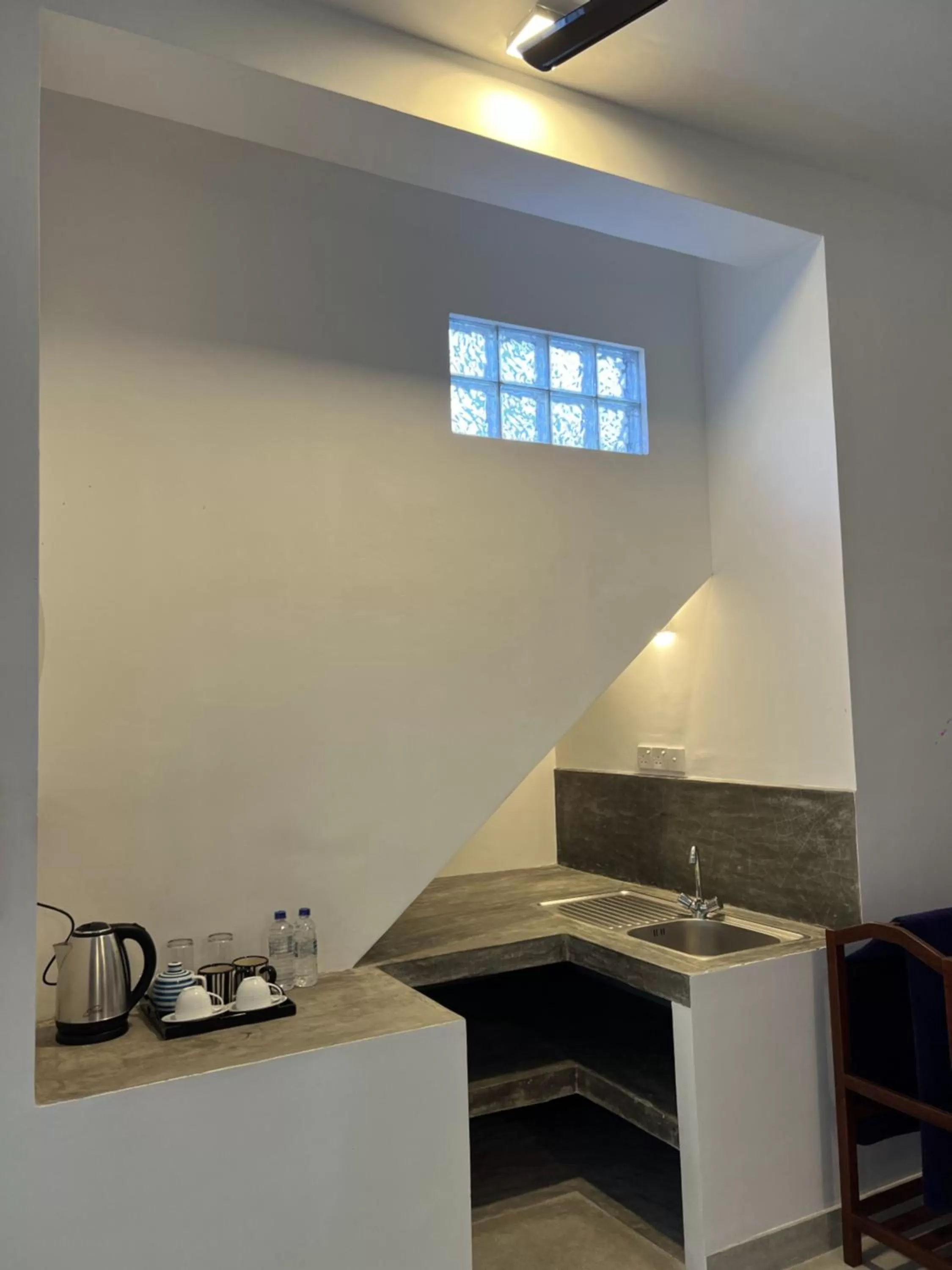 Kitchen or kitchenette, Kitchen/Kitchenette in Galawatta Beach Resort