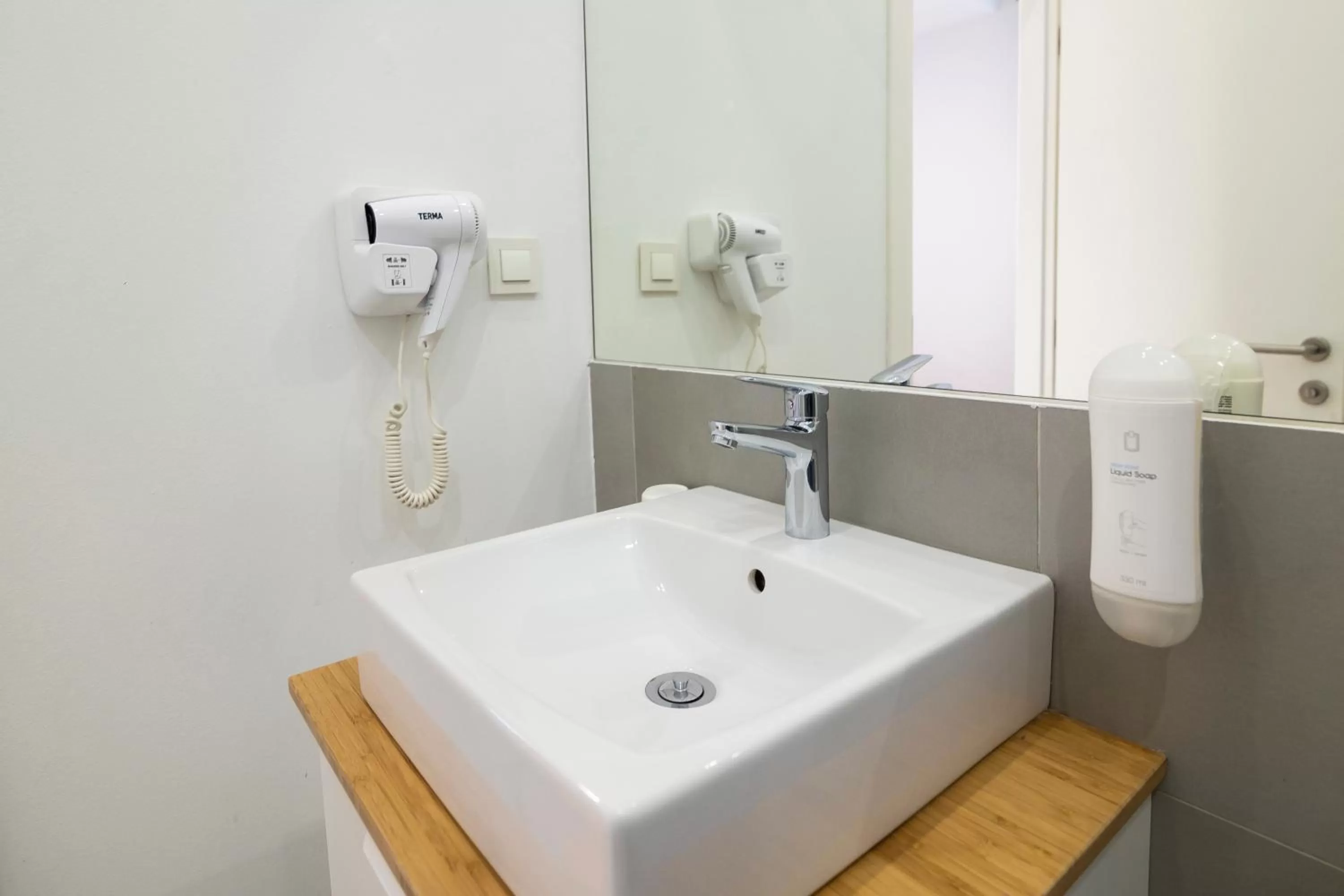 Bathroom in Doma Zagreb Aparthotel