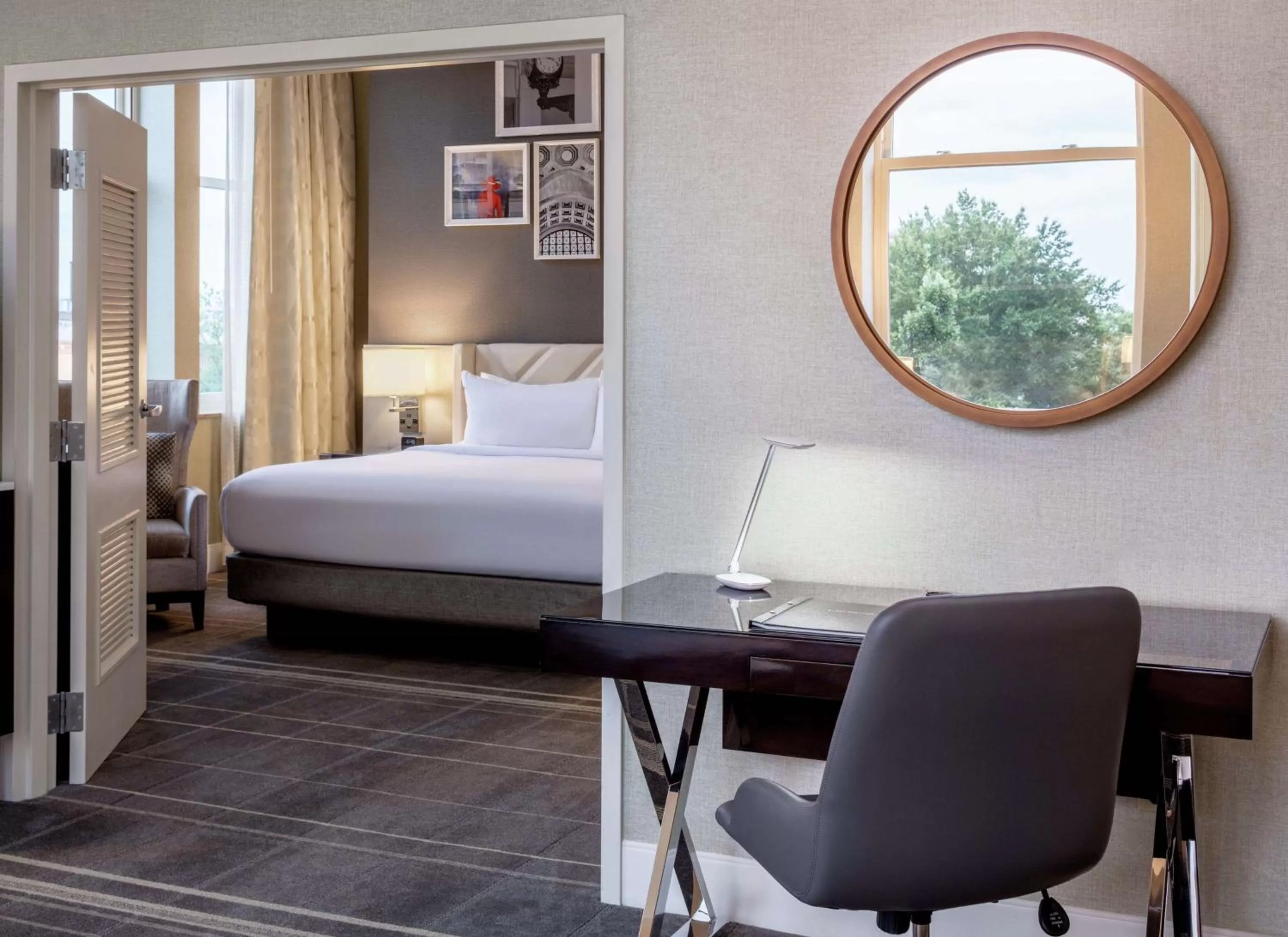 Bedroom, Bed in Hilton Richmond Downtown