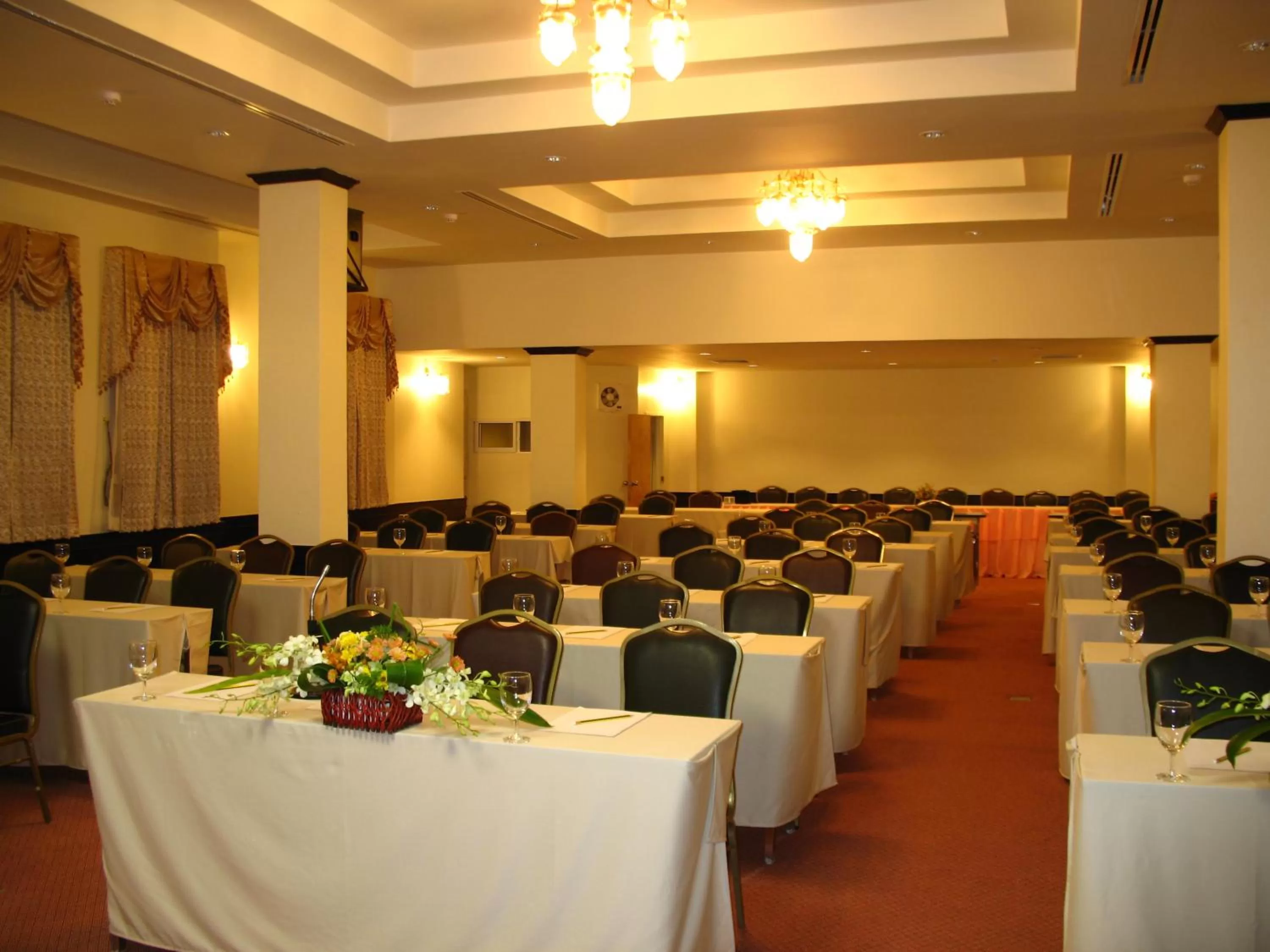 Business facilities in Wannara Hotel Hua Hin
