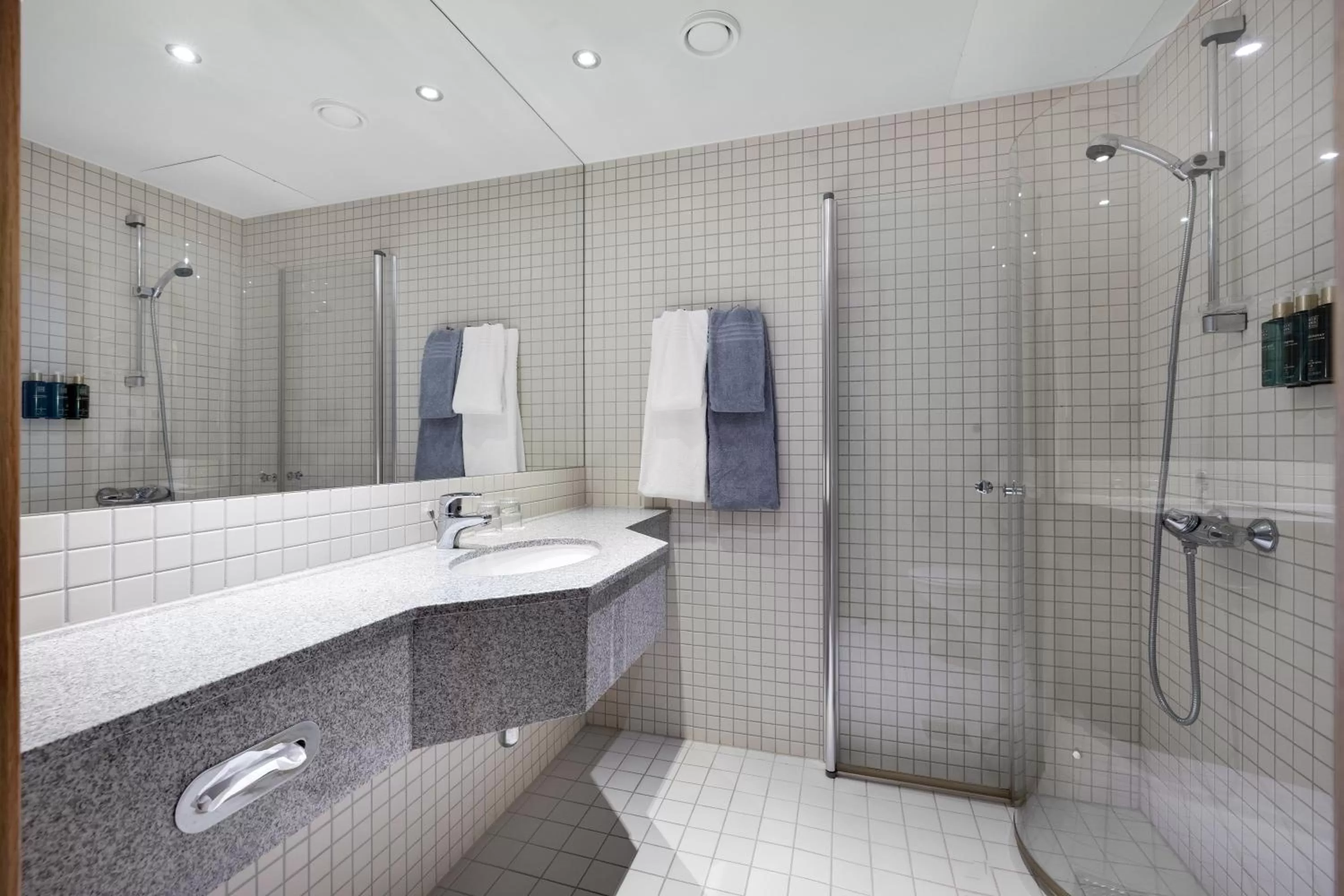 Shower in Clarion Hotel Tyholmen