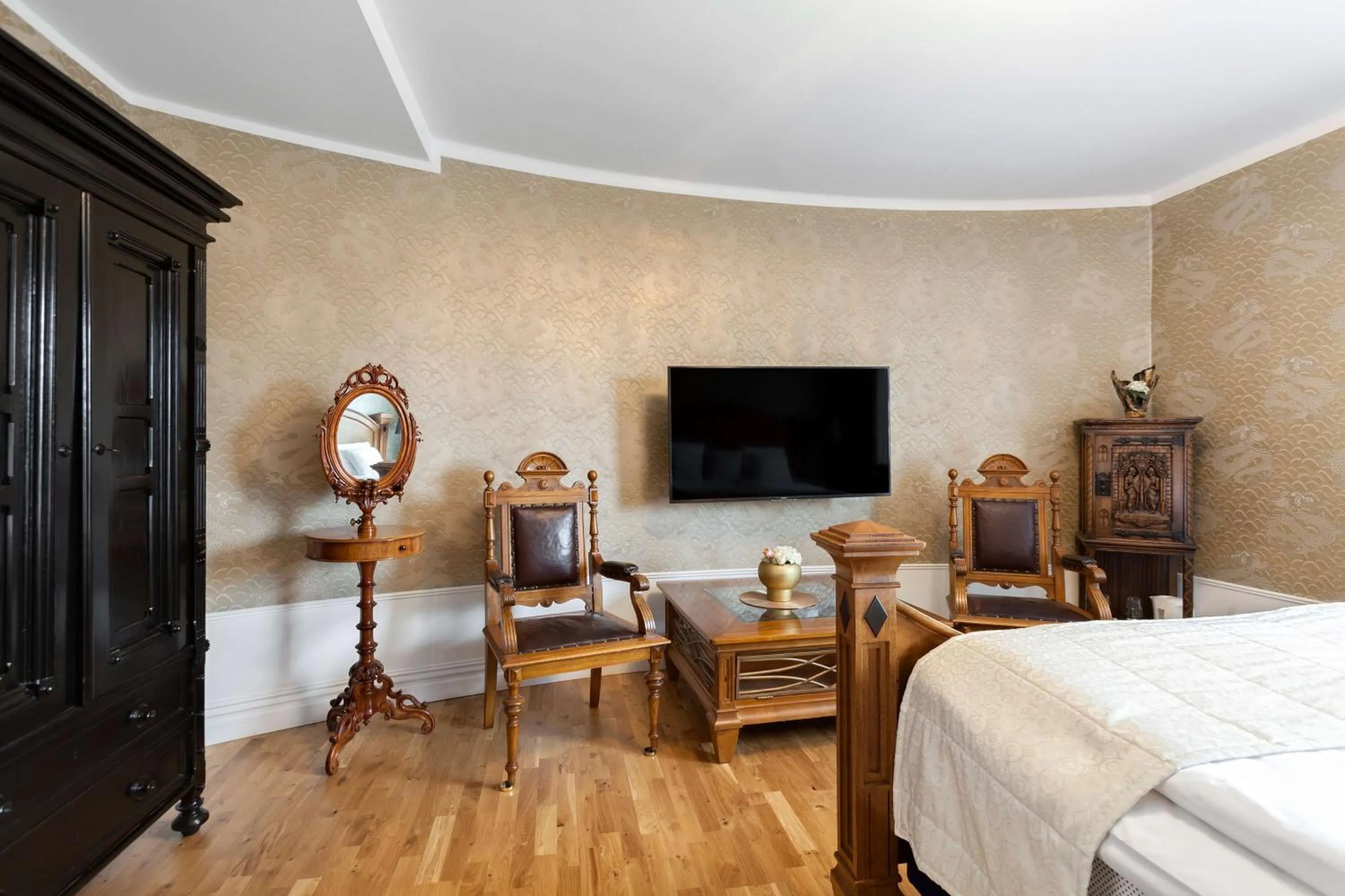 Photo of the whole room, Bed in Best Western Vetlanda Stadshotell