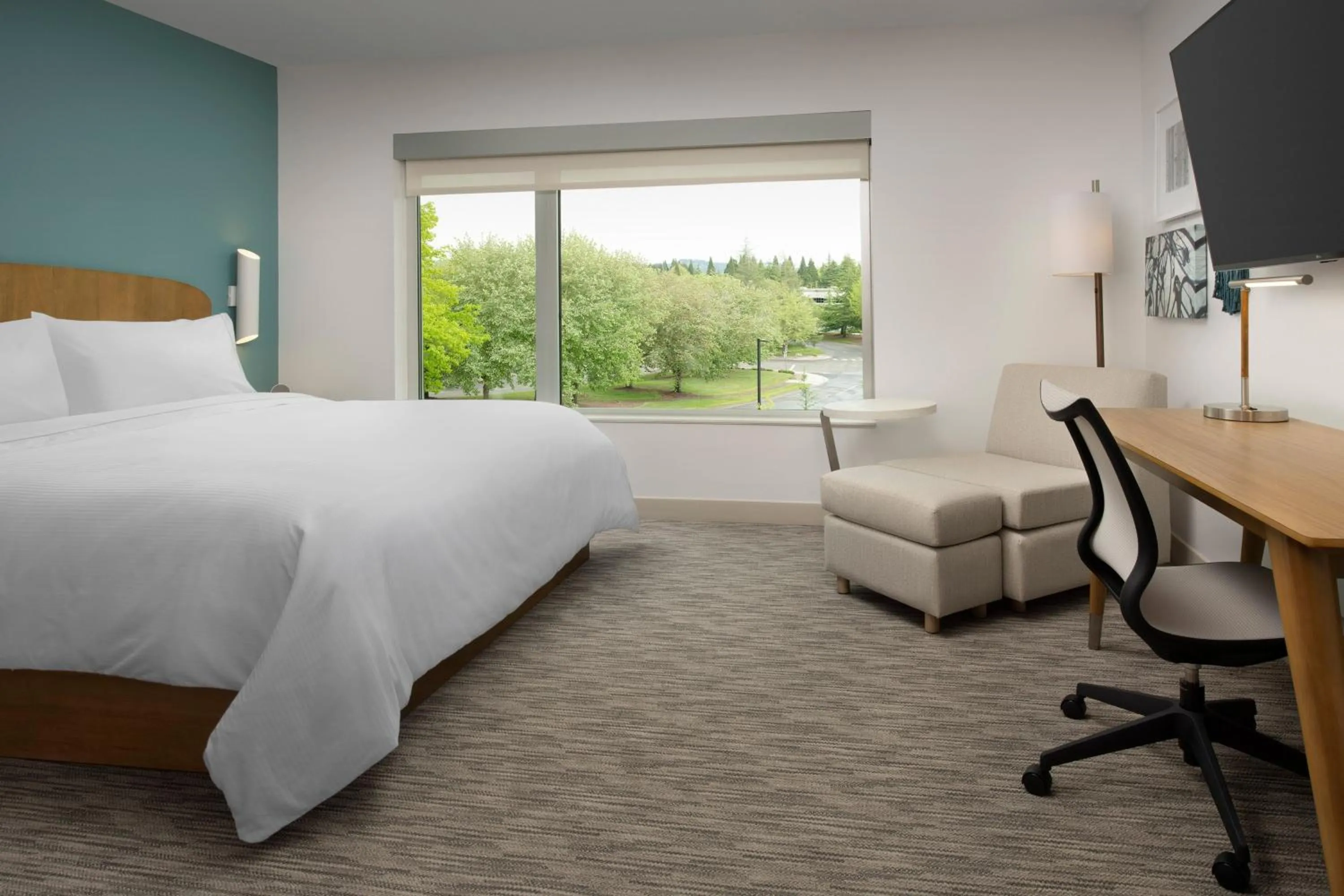 Photo of the whole room, Bed in Element Portland Beaverton