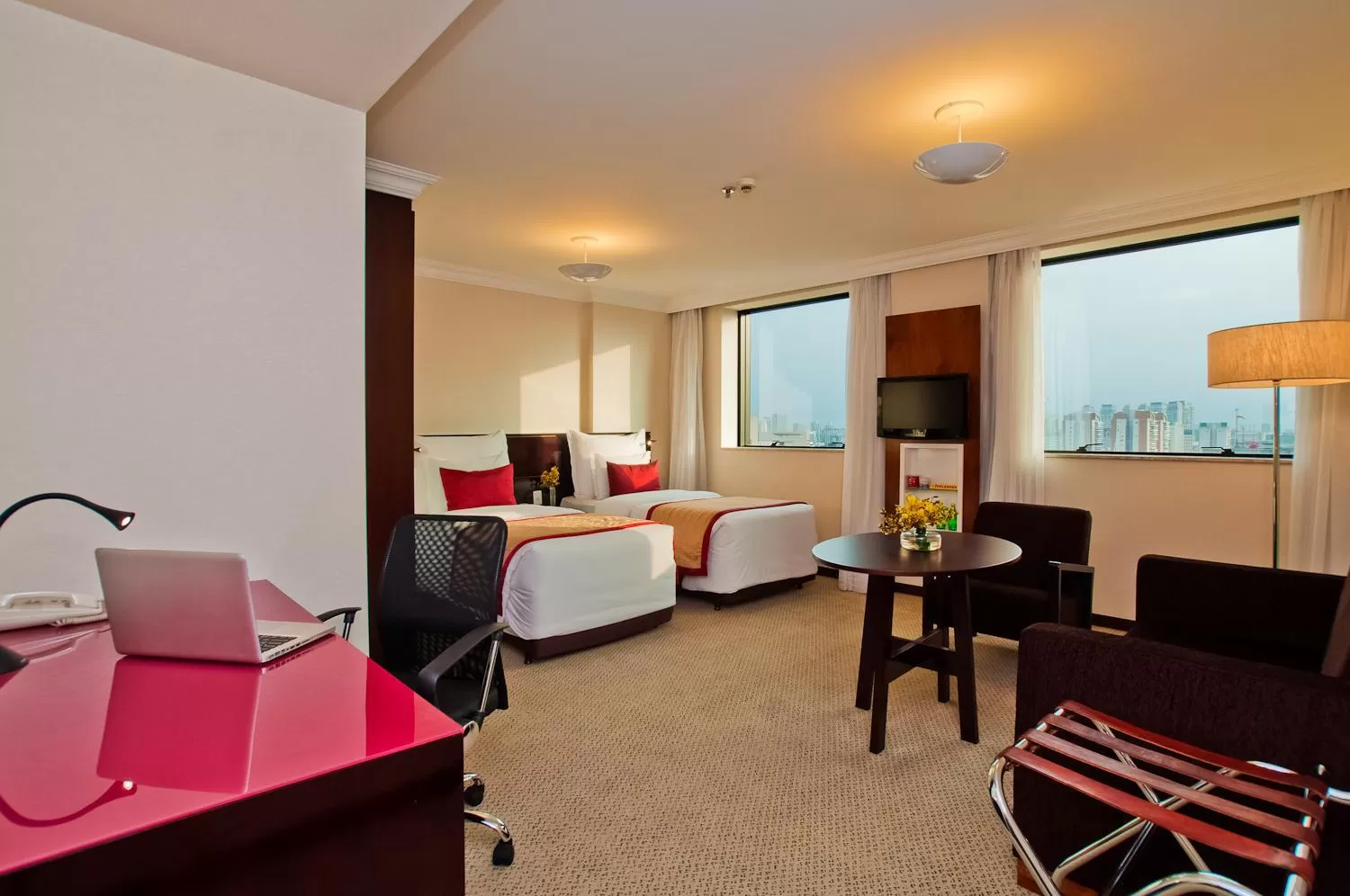 Bedroom, Bed in Blue Tree Premium Faria Lima