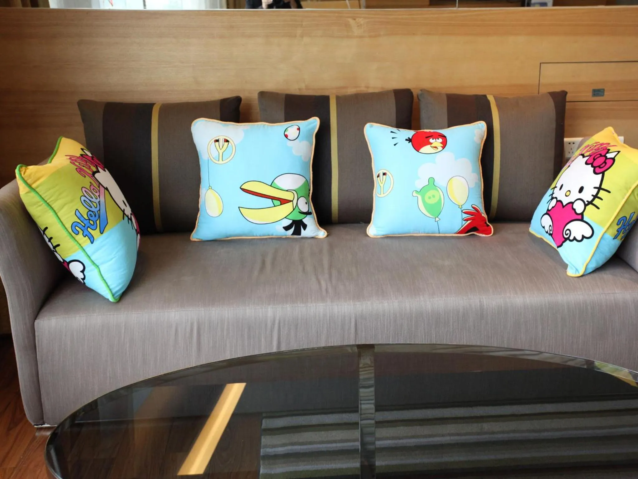 Decorative detail in HJ International Hotel