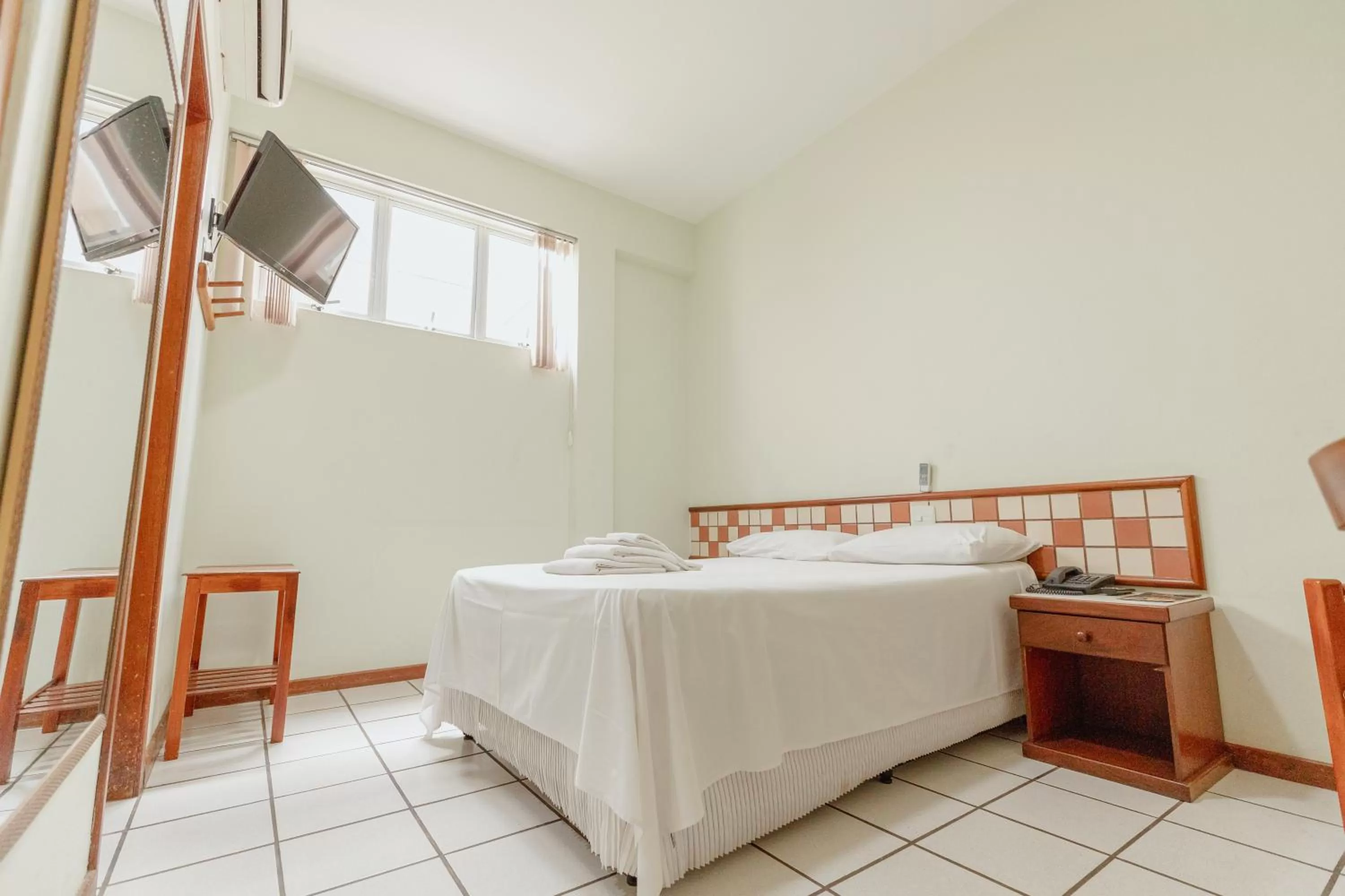 Bed in Hotel Metropolitano