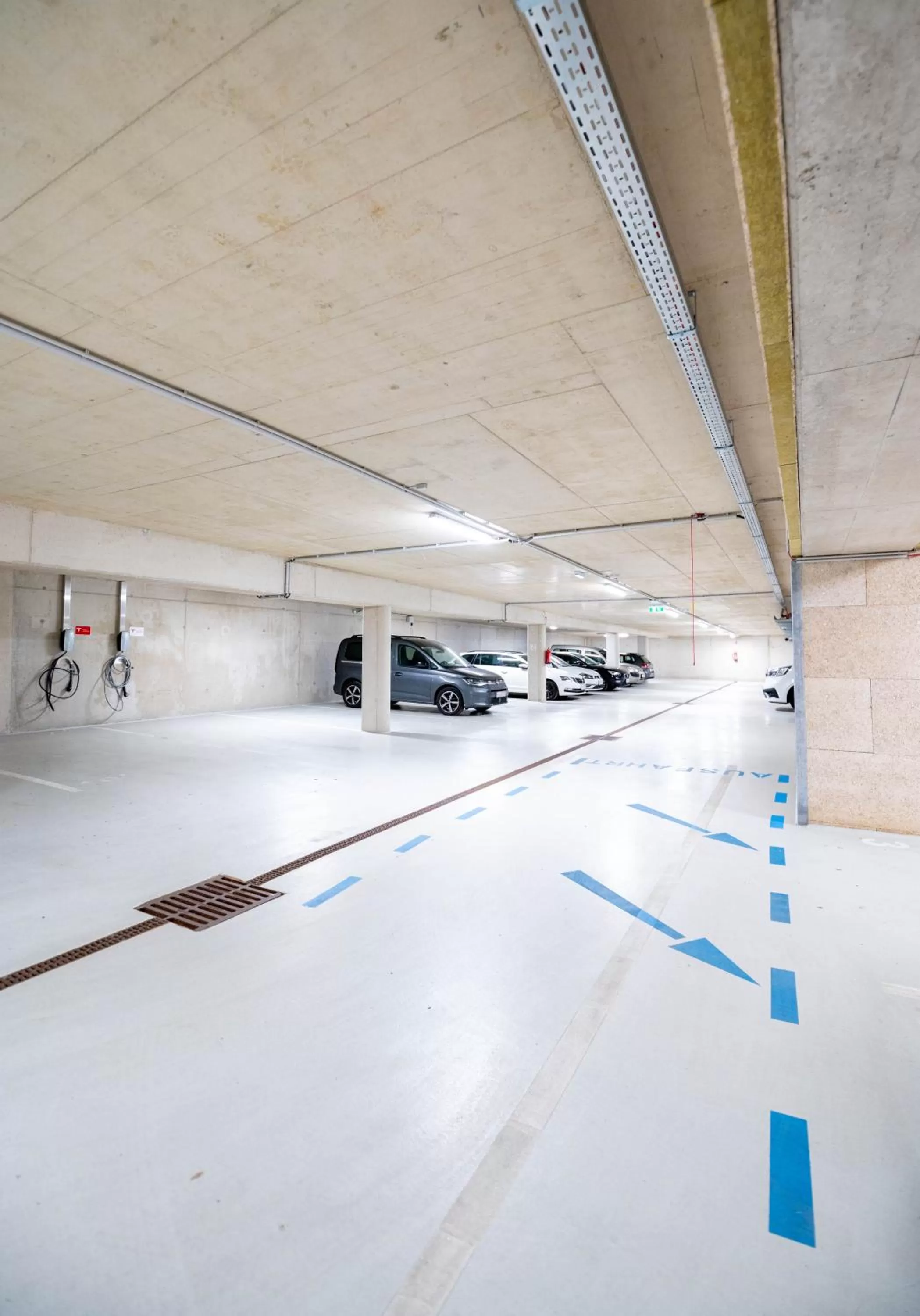 Parking in SHOME Hotel Graz I Self-Check-In I Free Parking