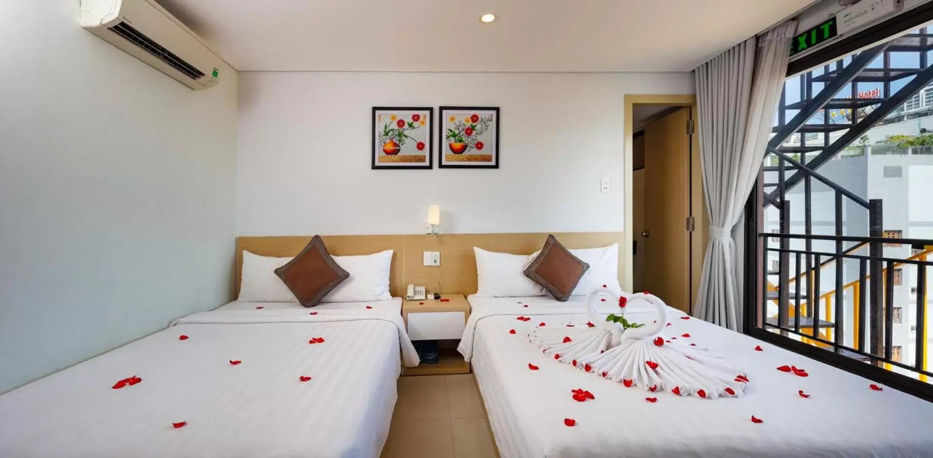 Deluxe Double Room in Love Hotel Deluxe Double Room in Love Hotel