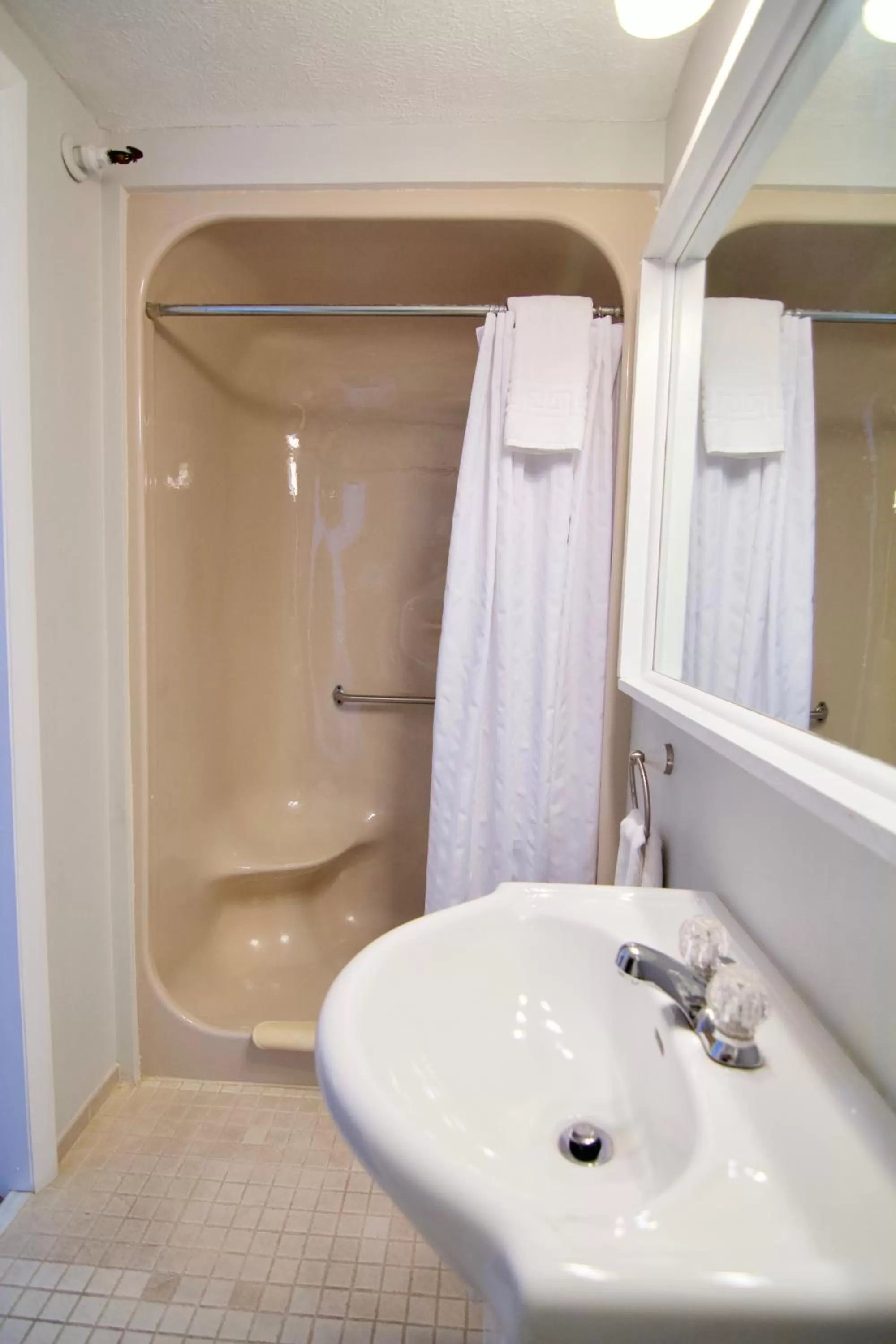 Bathroom in Hotel Frankfort & Restaurant