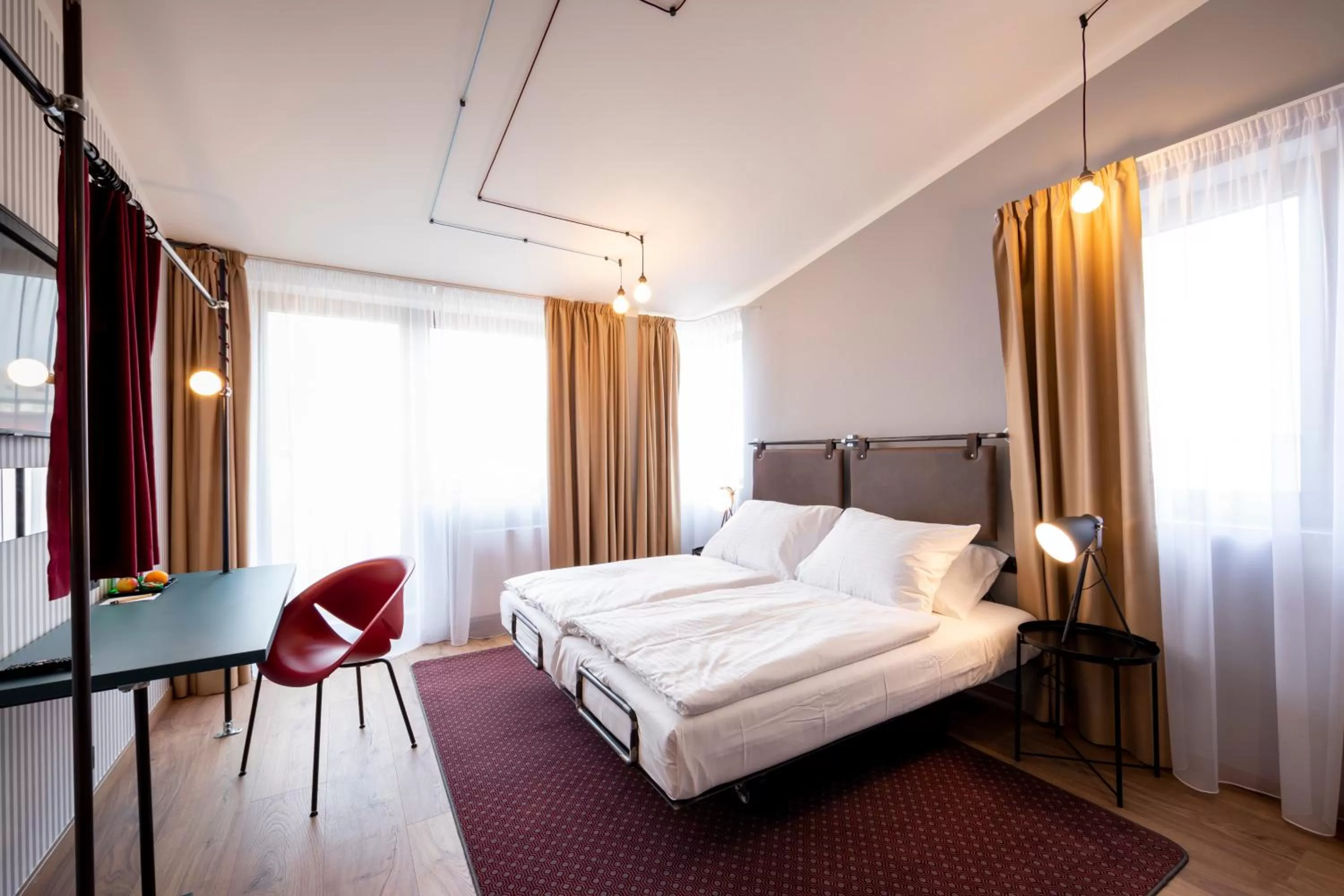 Bedroom, Bed in Miss Sophie's Downtown