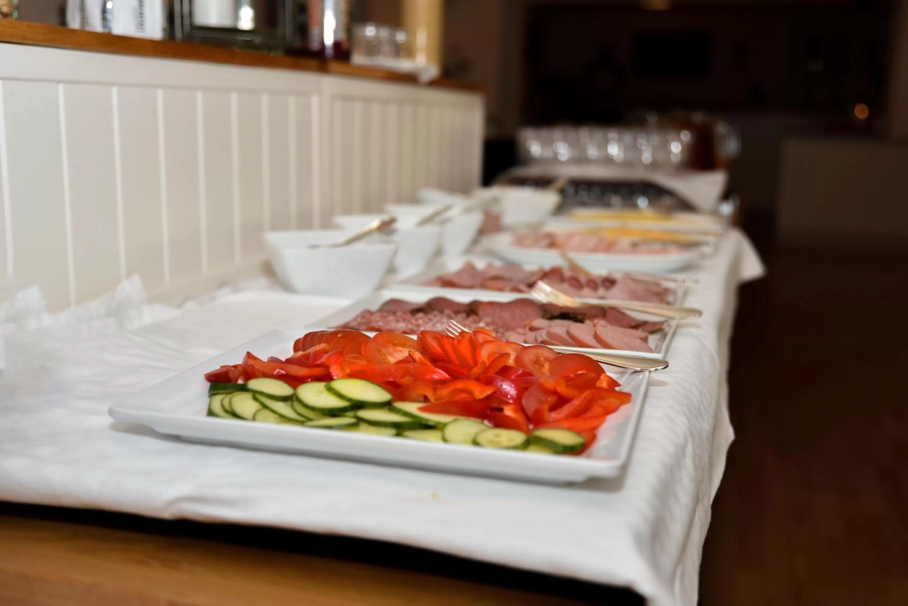Buffet breakfast in Hotel Ullinge