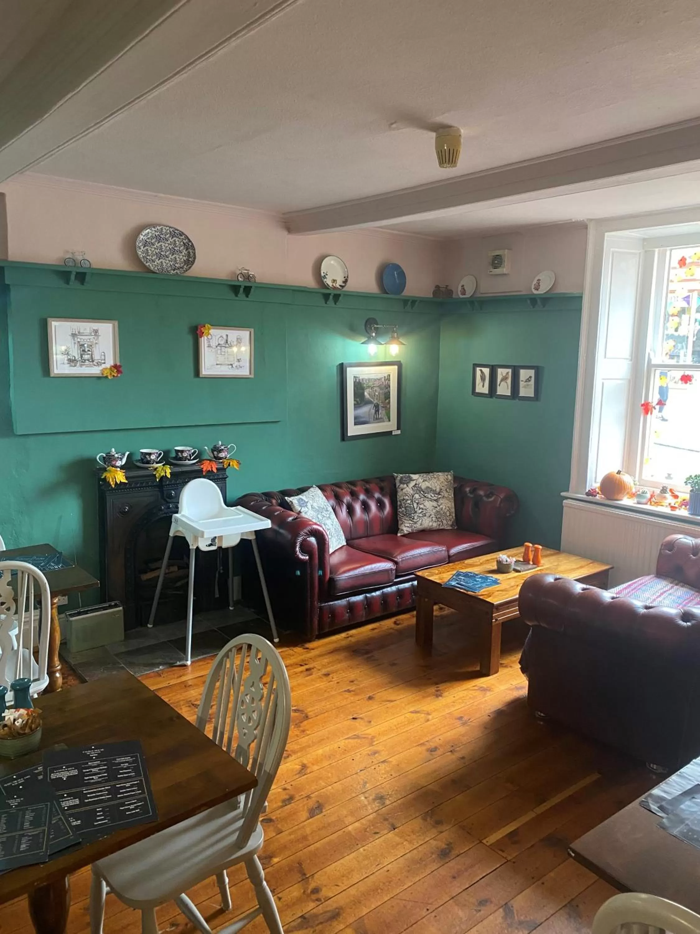 Dining area, Seating Area in Talbot House Bed & Breakfast and Tearoom