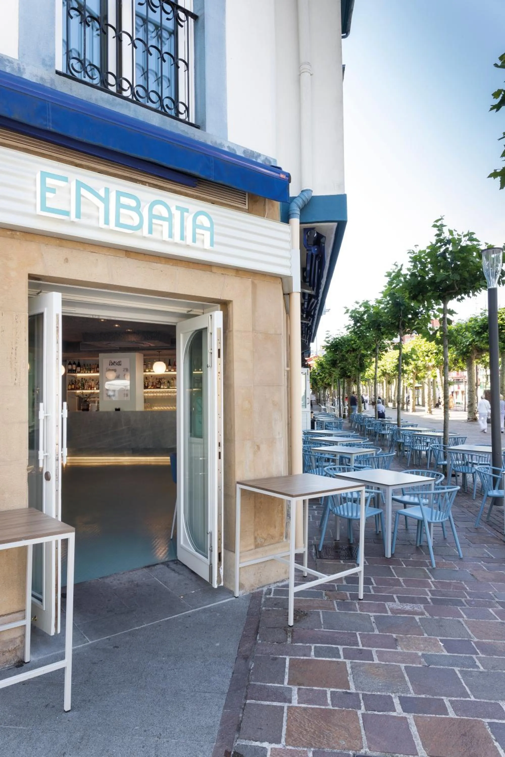 Facade/entrance in Hotel Jauregui