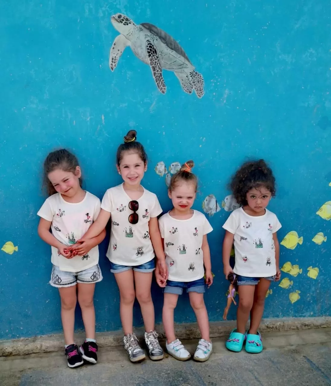 Children in Apartamentos Isla Tropical