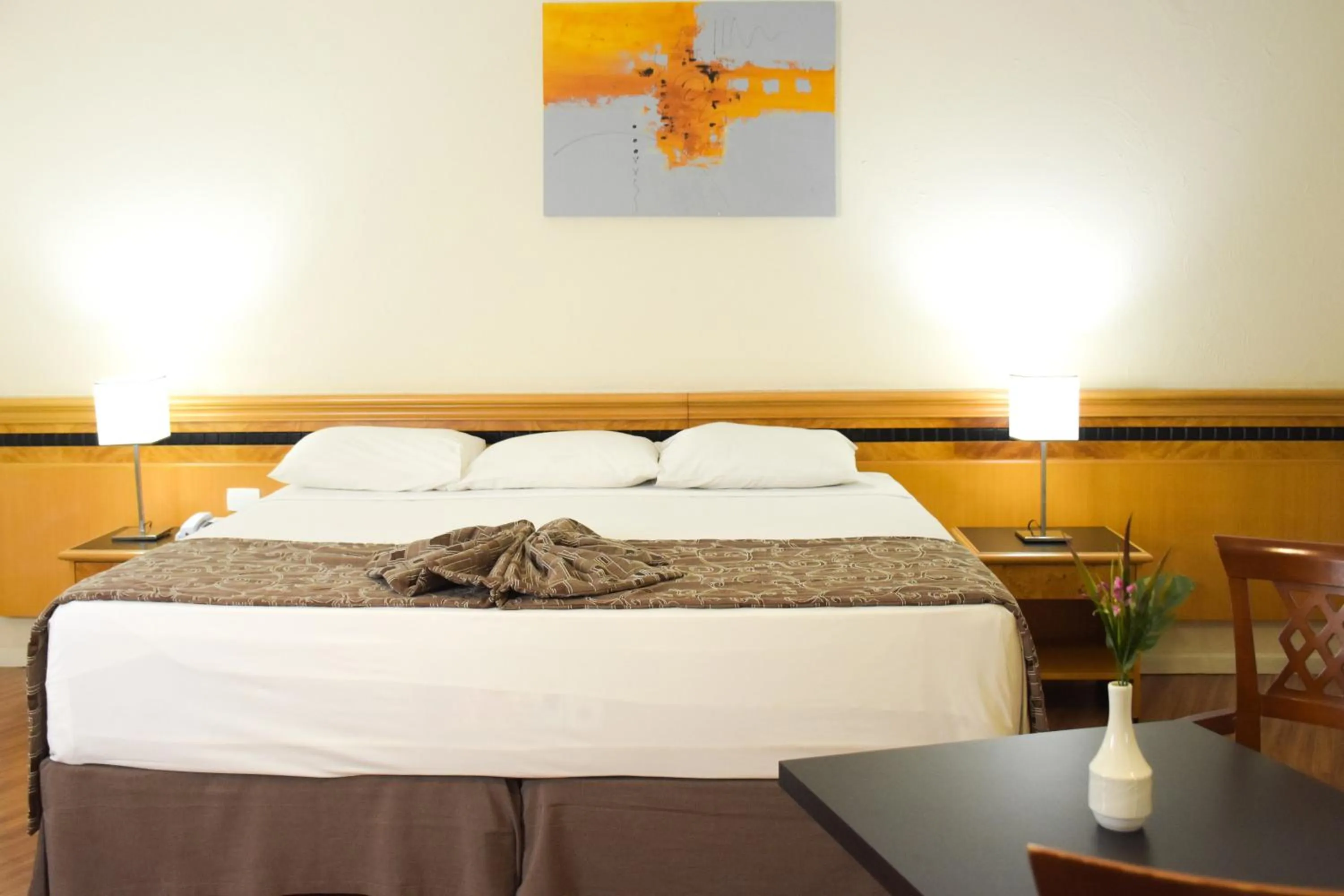 View (from property/room), Bed in Hotel Golden Park Internacional Foz & Convenções By Nacional Inn