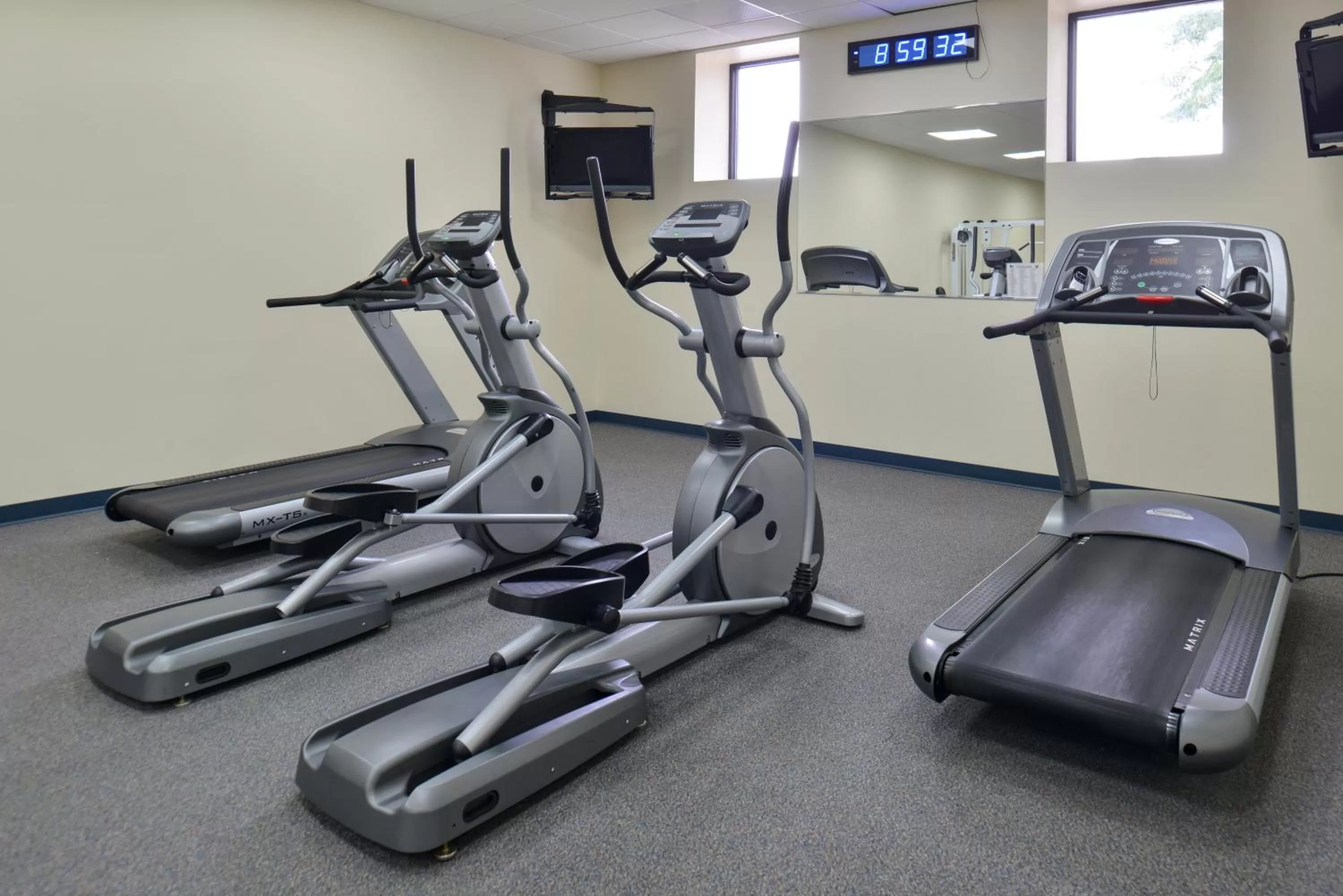Fitness centre/facilities in Ramada Plaza by Wyndham Sheridan Hotel & Convention Center