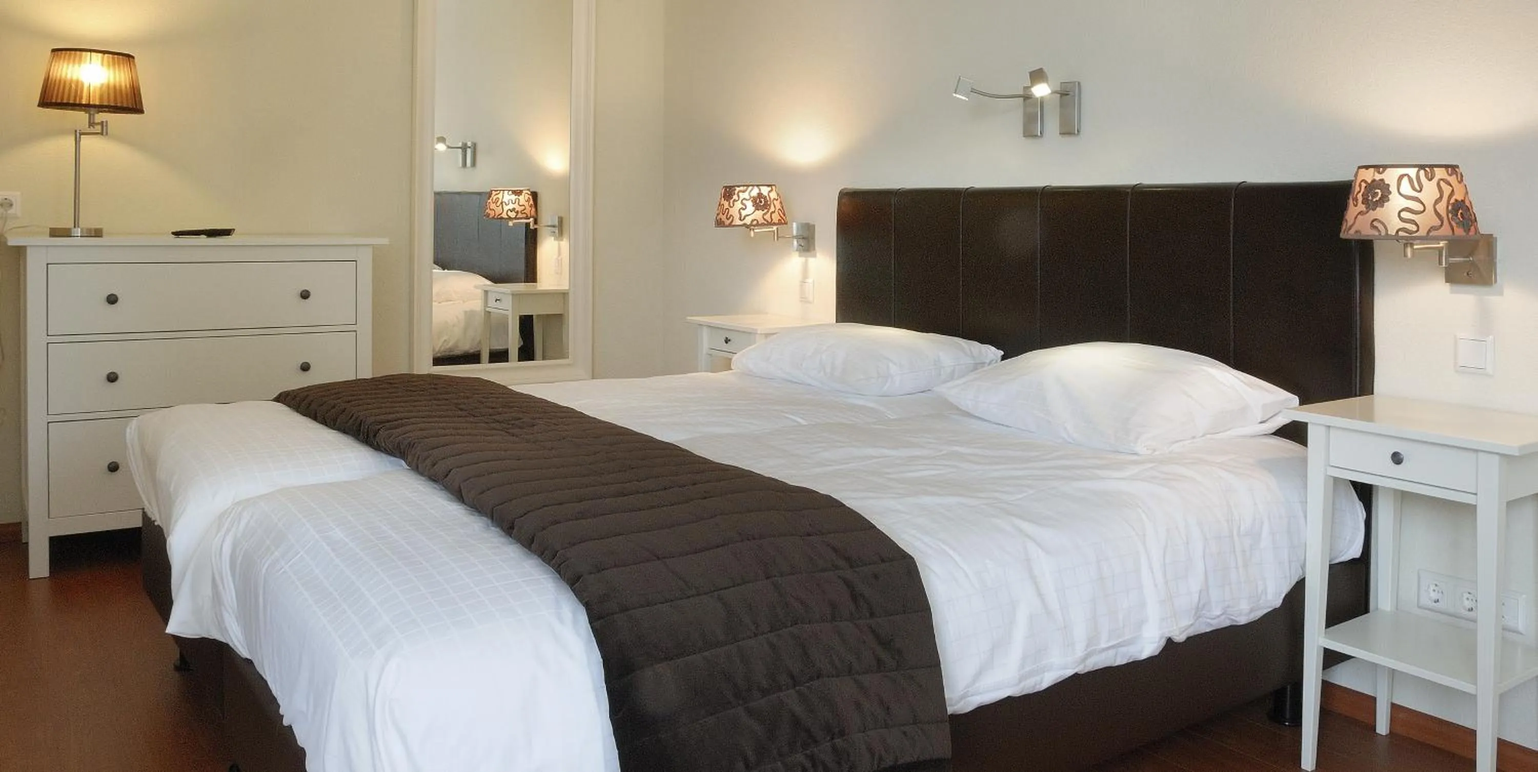 Photo of the whole room, Bed in Hotel Creusen