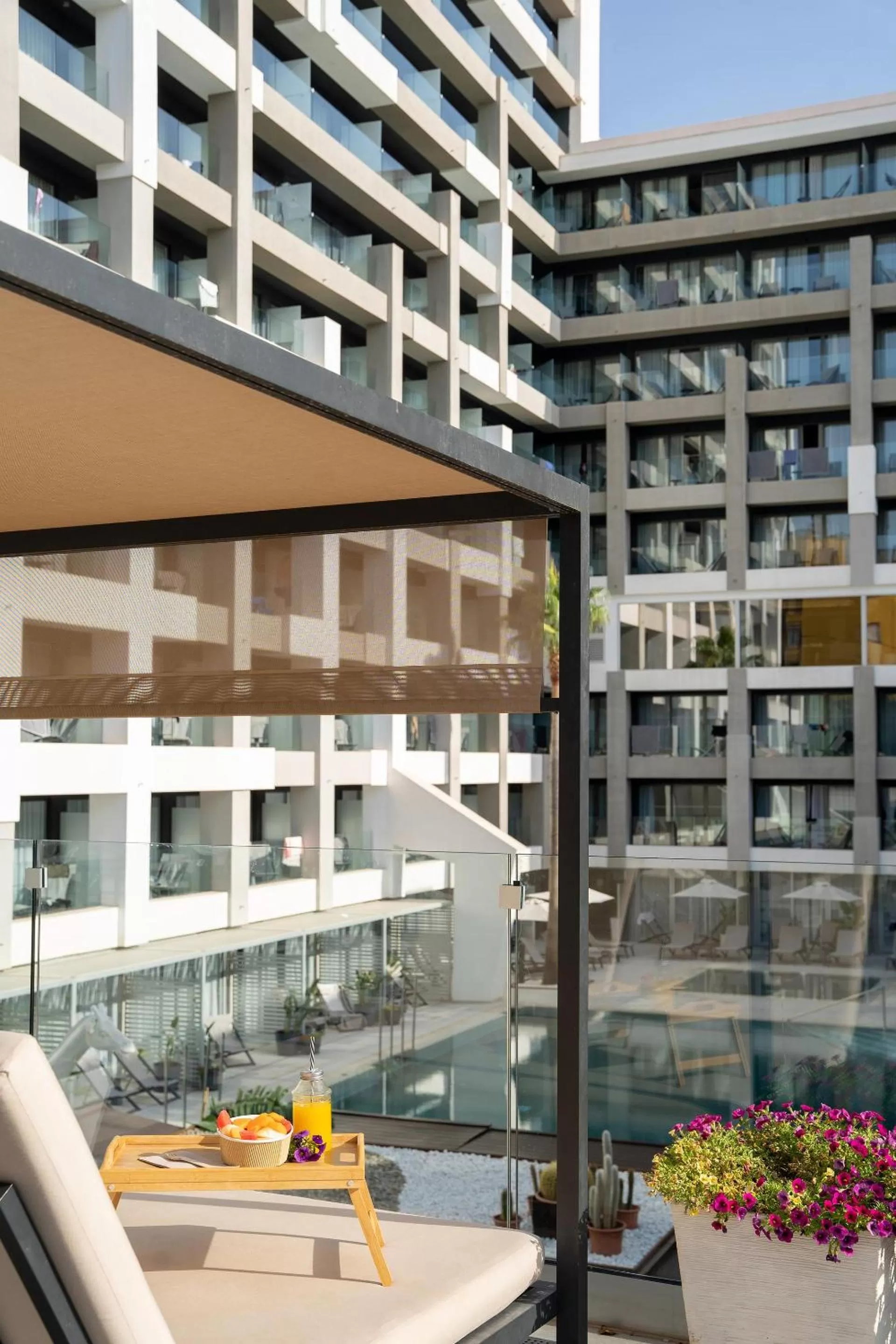 Restaurant/places to eat in INNSiDE by Meliá Palma Bosque