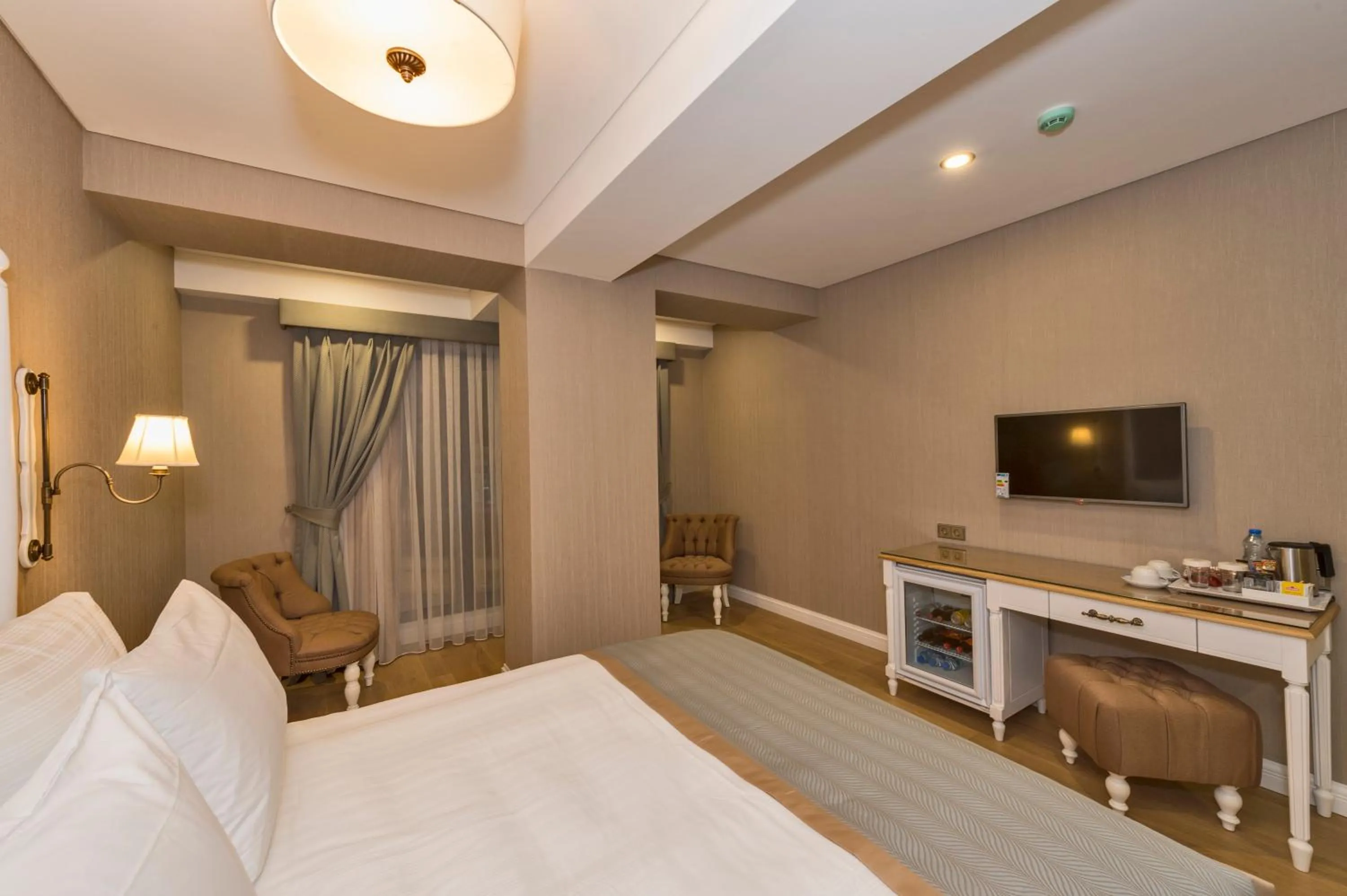 Photo of the whole room, Bed in Hanna Hotel